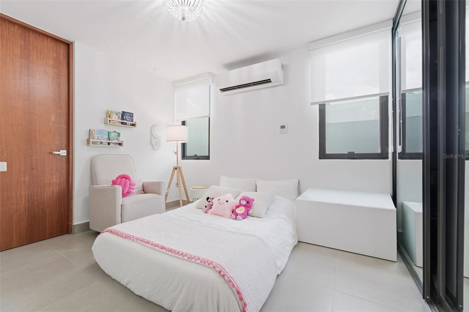 RESIDENCES AT RIO - Residential