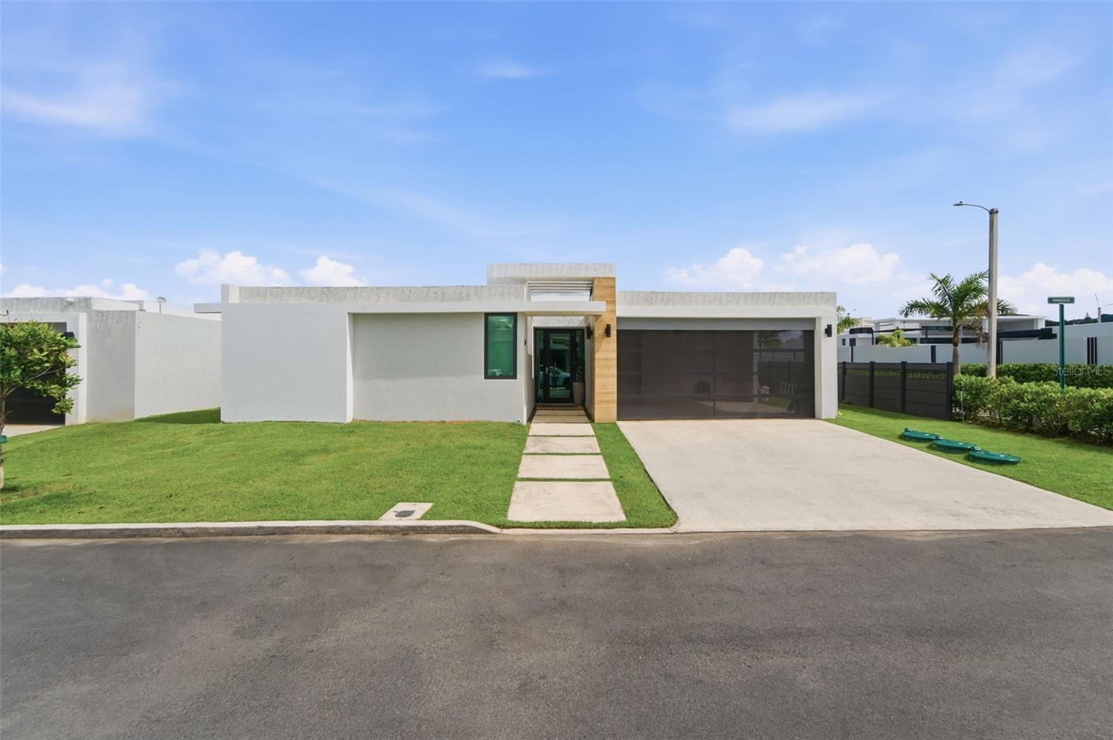 RESIDENCES AT RIO - Residential
