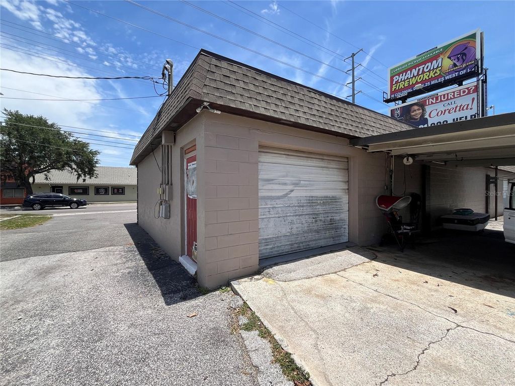 Photo of 884 E Michigan Street, Orlando, FL 32806 (MLS # O6415078)