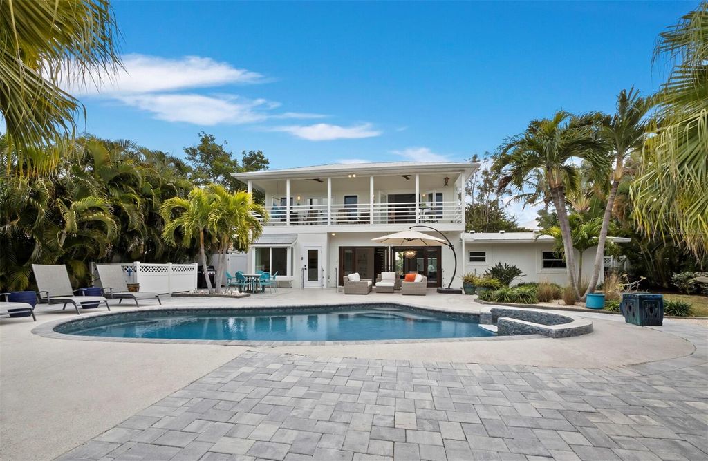 Photo of 635 Marbury Lane, Longboat Key, FL 34228 (MLS # A4681616)