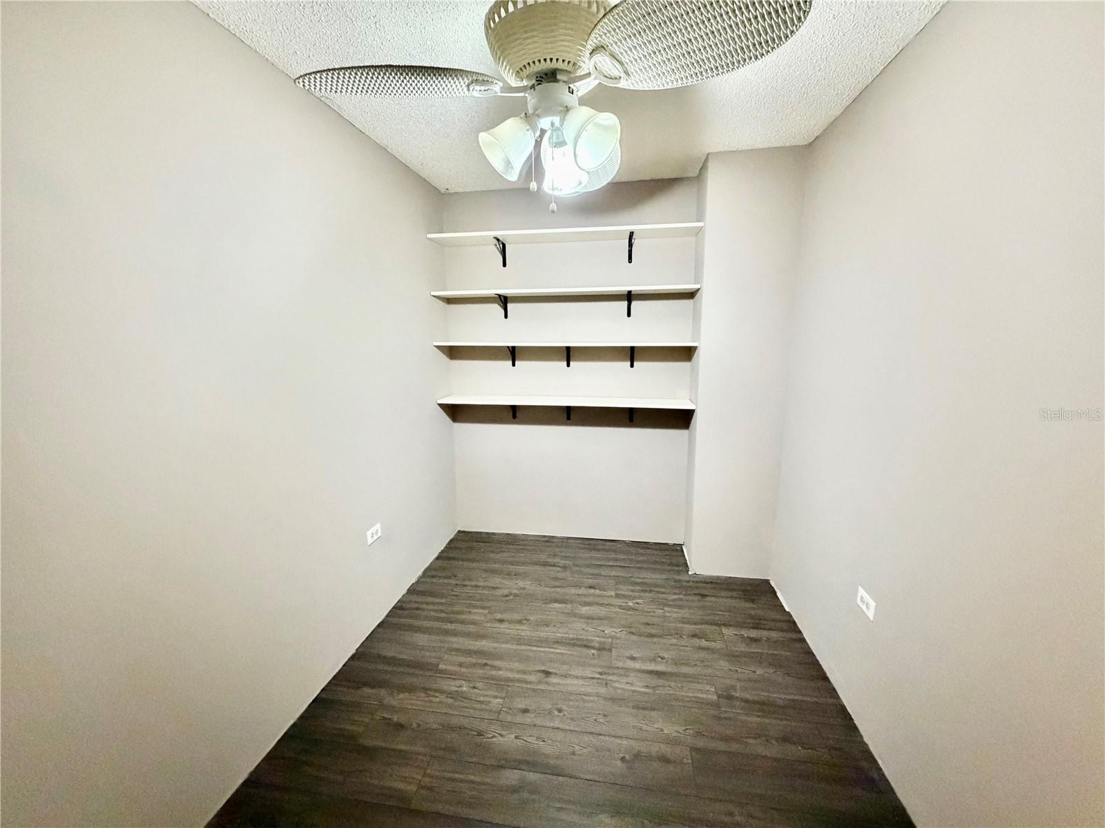 TAVARES LAKEWOOD PARK - Residential