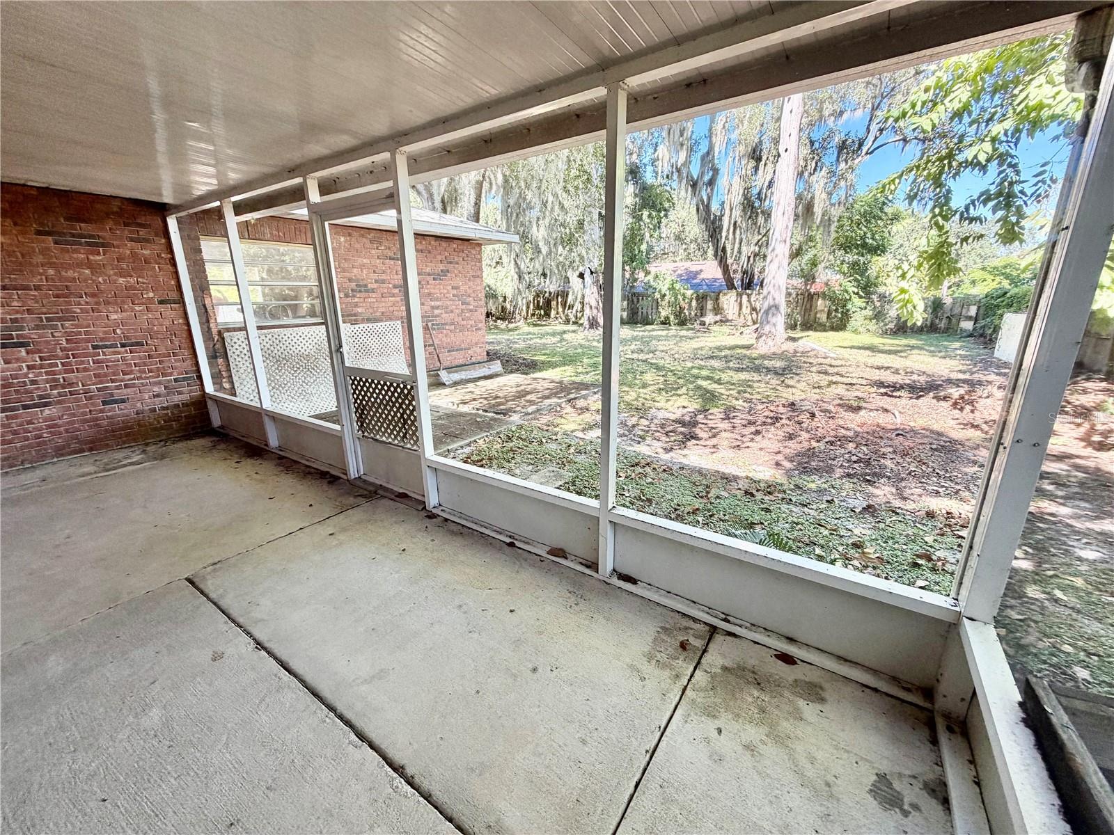 TAVARES LAKEWOOD PARK - Residential