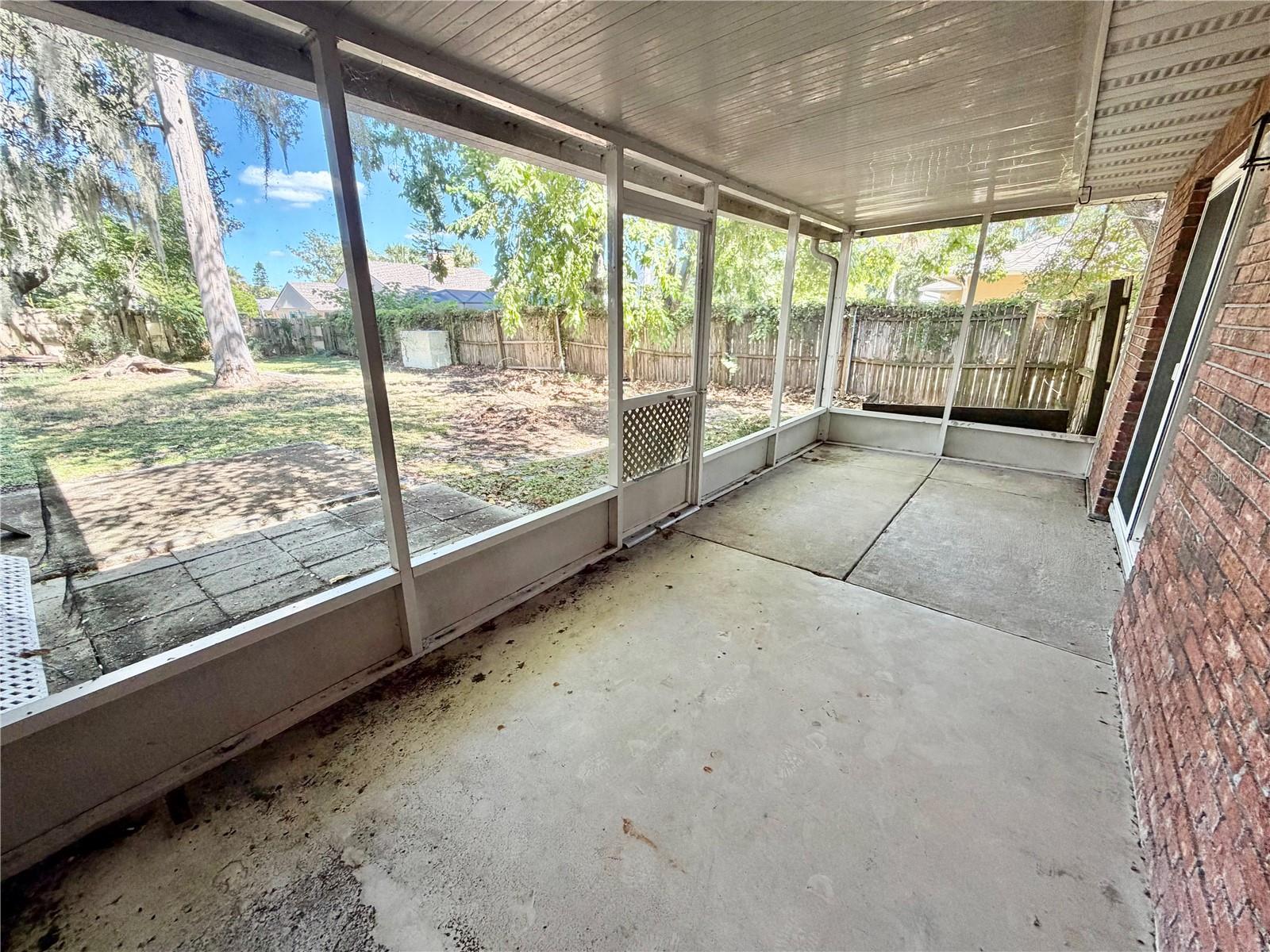 TAVARES LAKEWOOD PARK - Residential