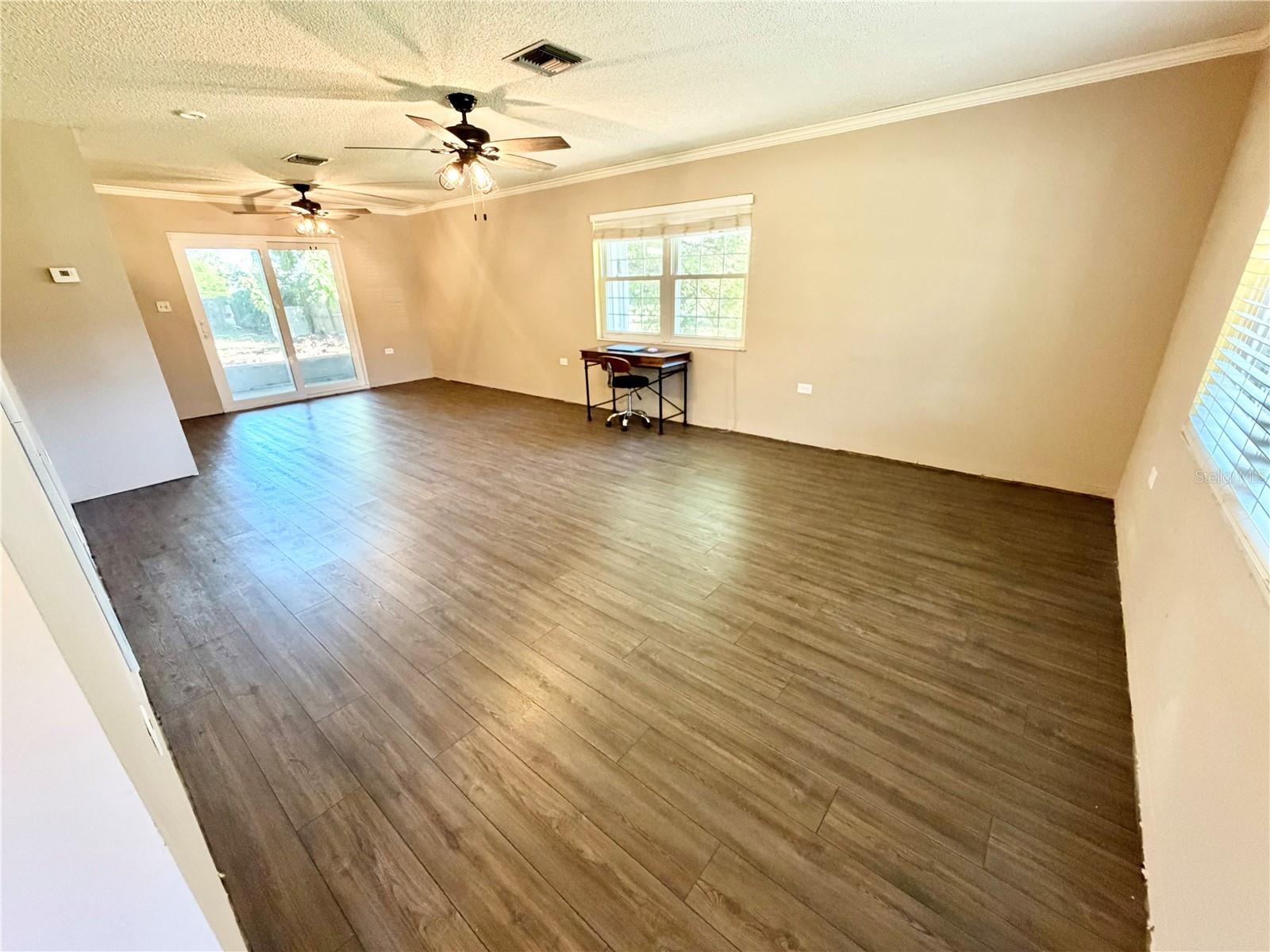 208 PALM WAY