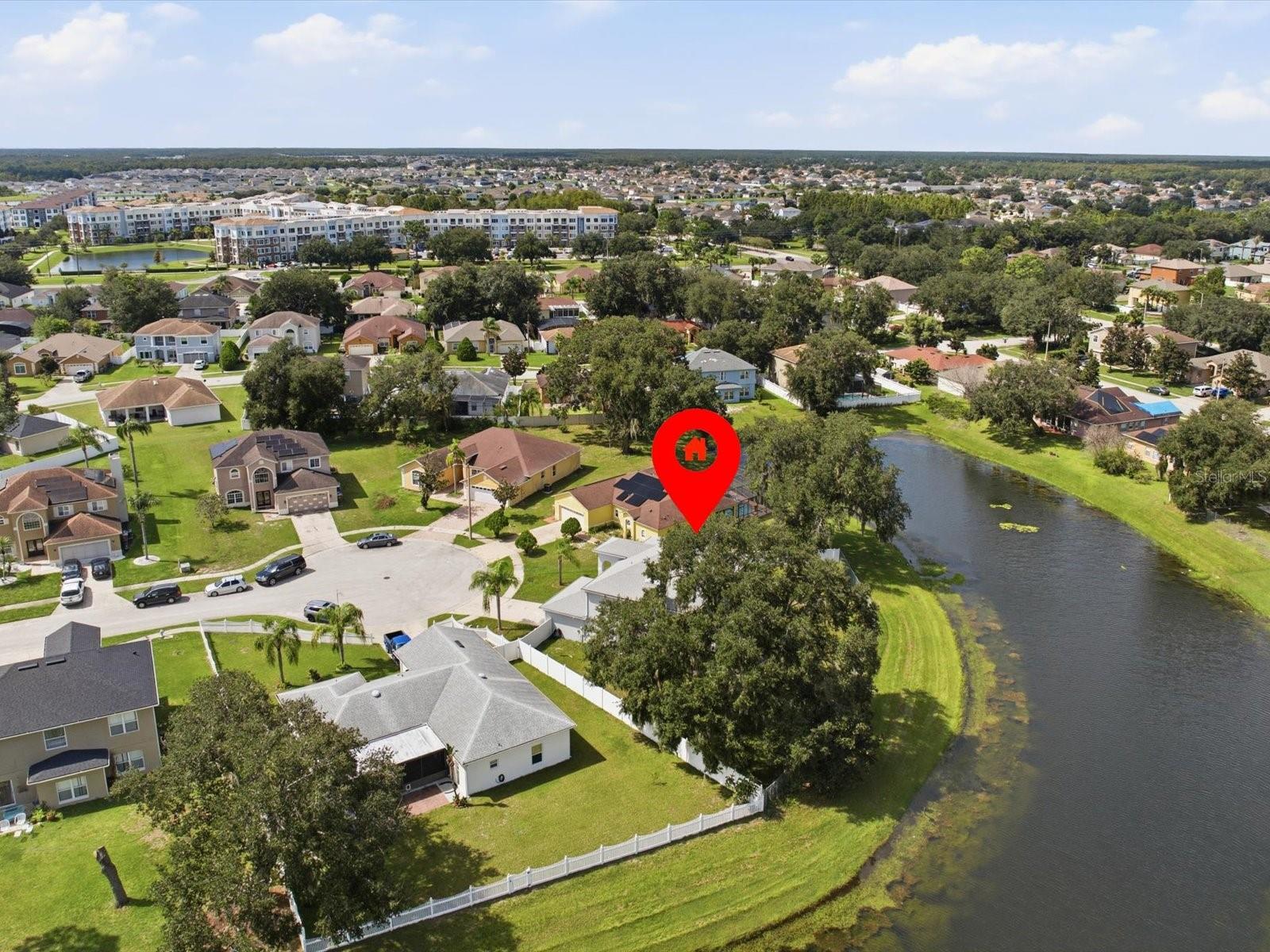 207 REDWOOD BARK TRAIL