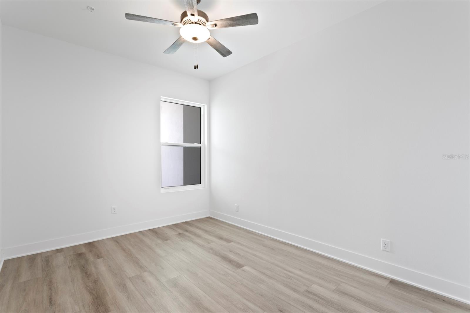 THE RESIDENCES AT TOWN CENTER - Residential
