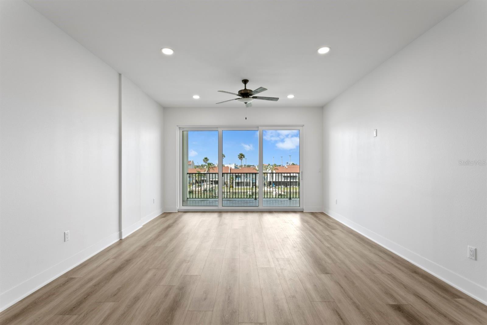 THE RESIDENCES AT TOWN CENTER - Residential