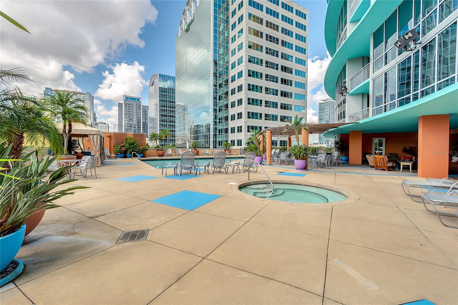 WAVERLY/LK EOLA - Residential