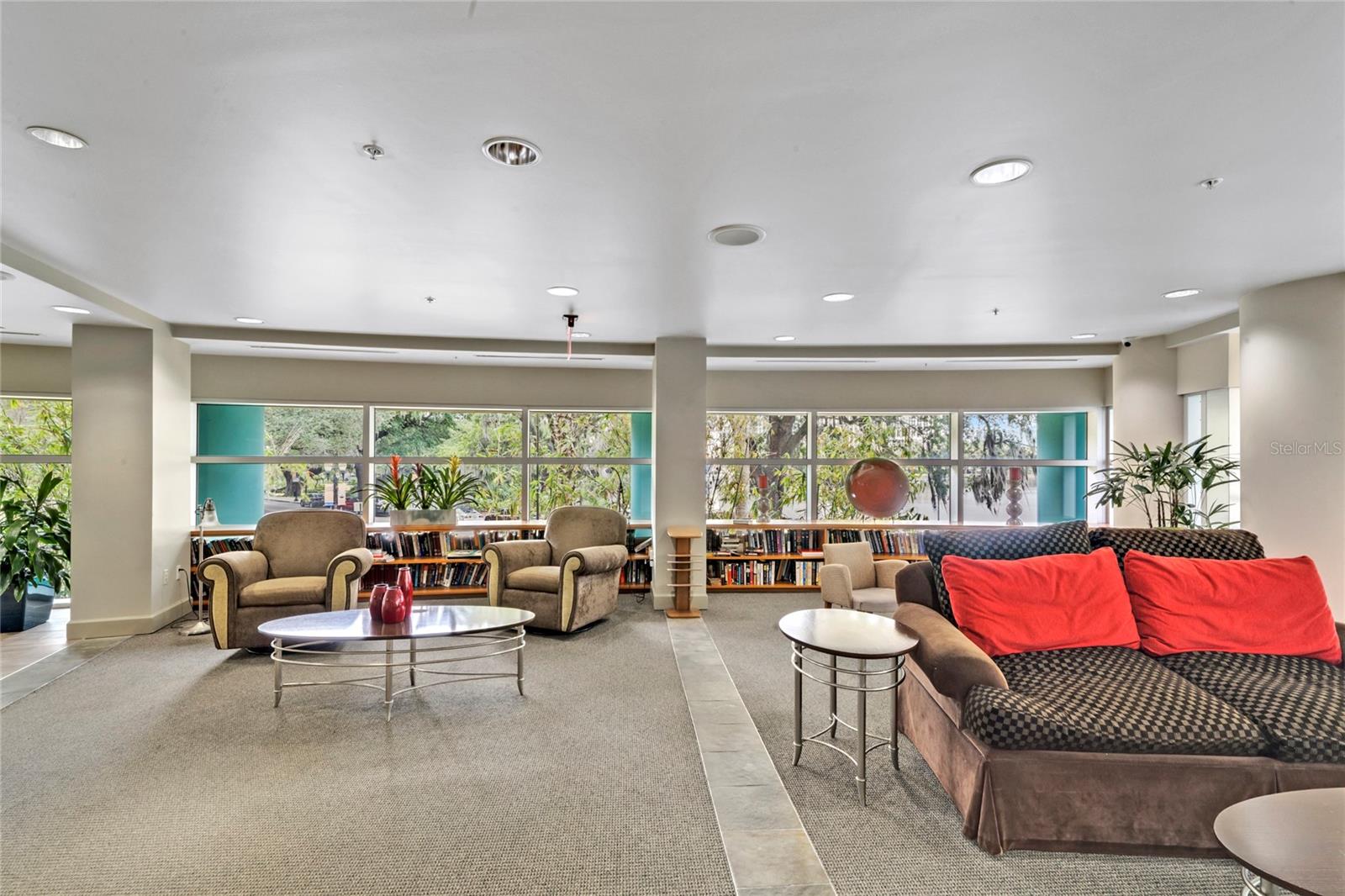 WAVERLY/LK EOLA - Residential