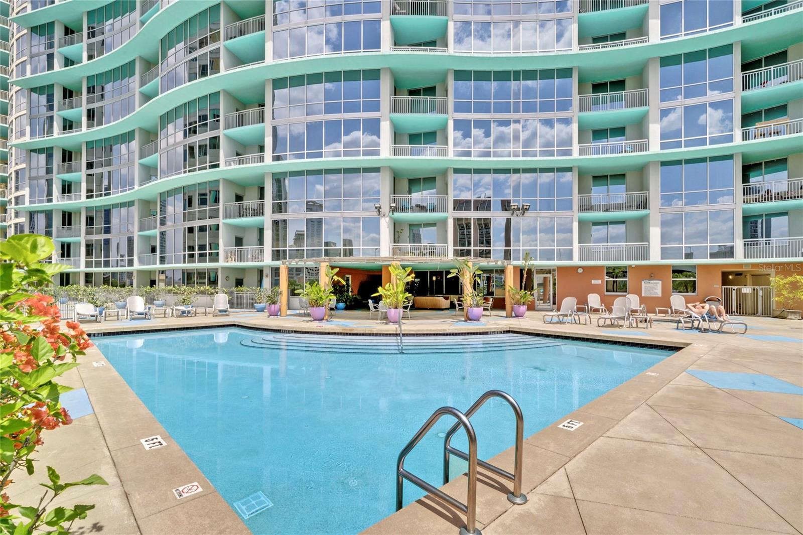 WAVERLY/LK EOLA - Residential