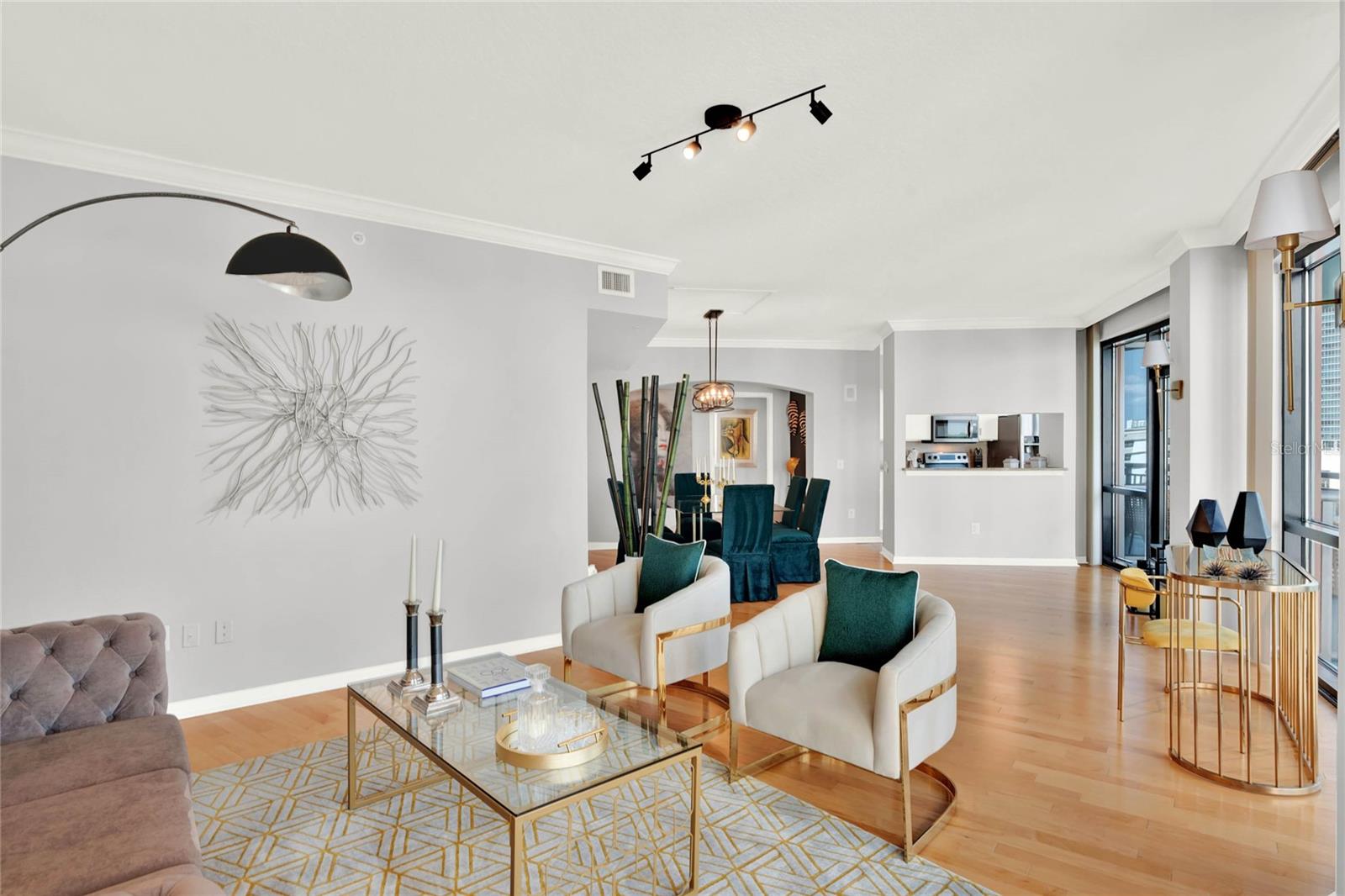 WAVERLY/LK EOLA - Residential