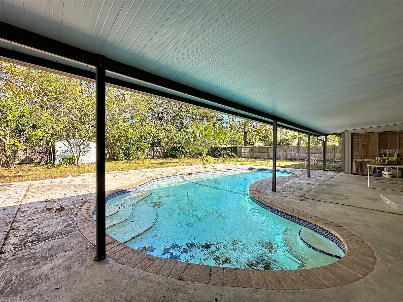 NORTHWOOD OAKS - Residential