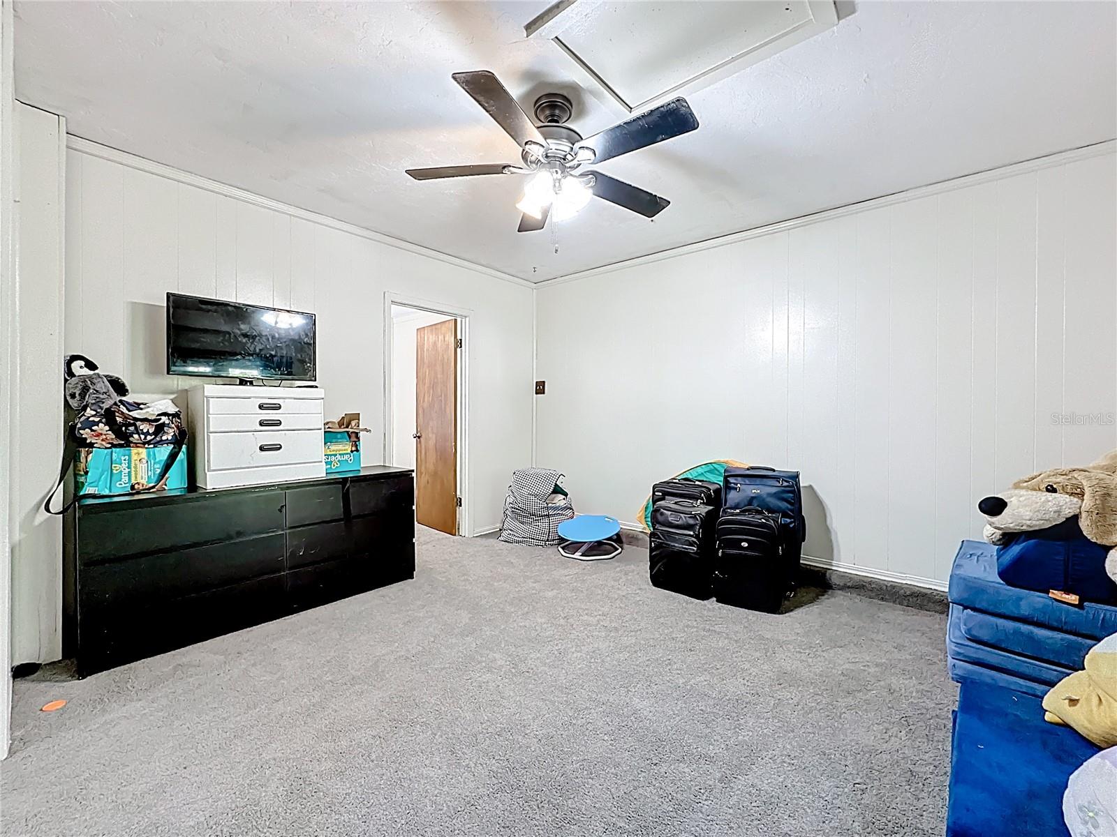 NORTHWOOD OAKS - Residential