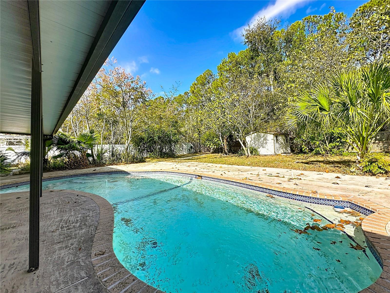 NORTHWOOD OAKS - Residential