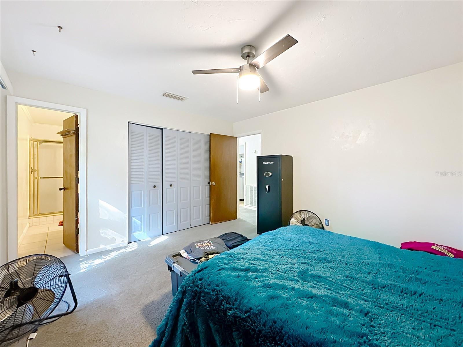 NORTHWOOD OAKS - Residential