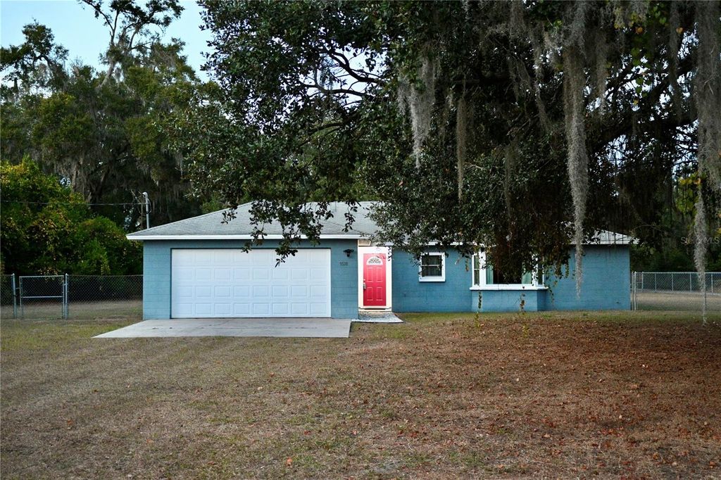 Photo of 9528 Joe Ebert Road, Seffner, FL 33584 (MLS # TB8451618)