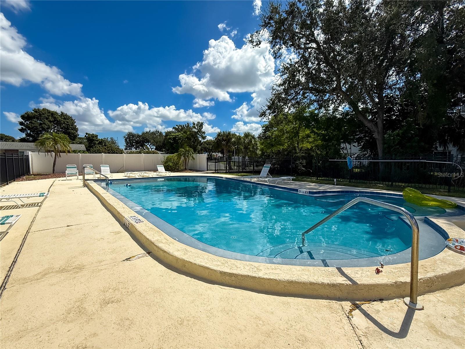 SEMINOLE COUNTRY GREEN CONDO - Residential Lease