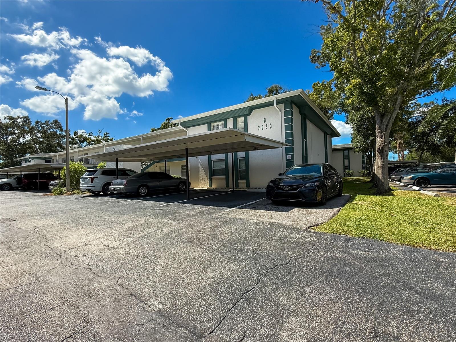 SEMINOLE COUNTRY GREEN CONDO - Residential Lease