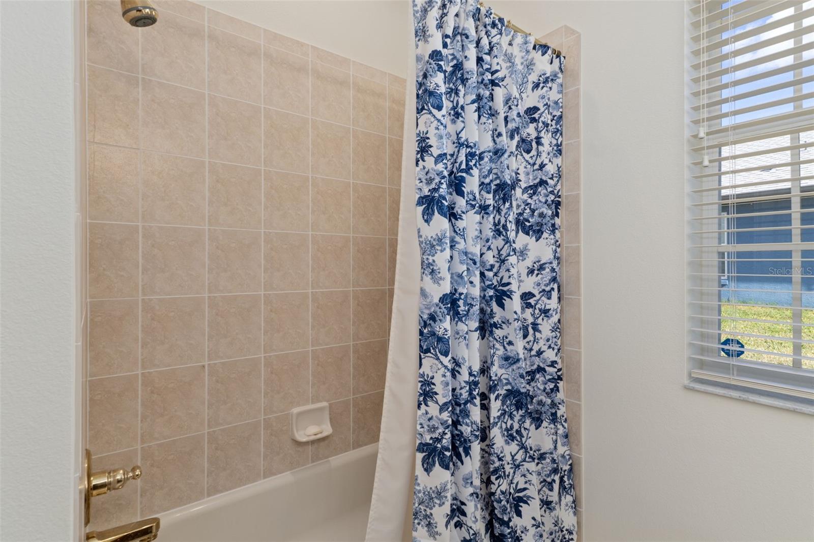 CANTERBURY LAKE ESTATES - Residential