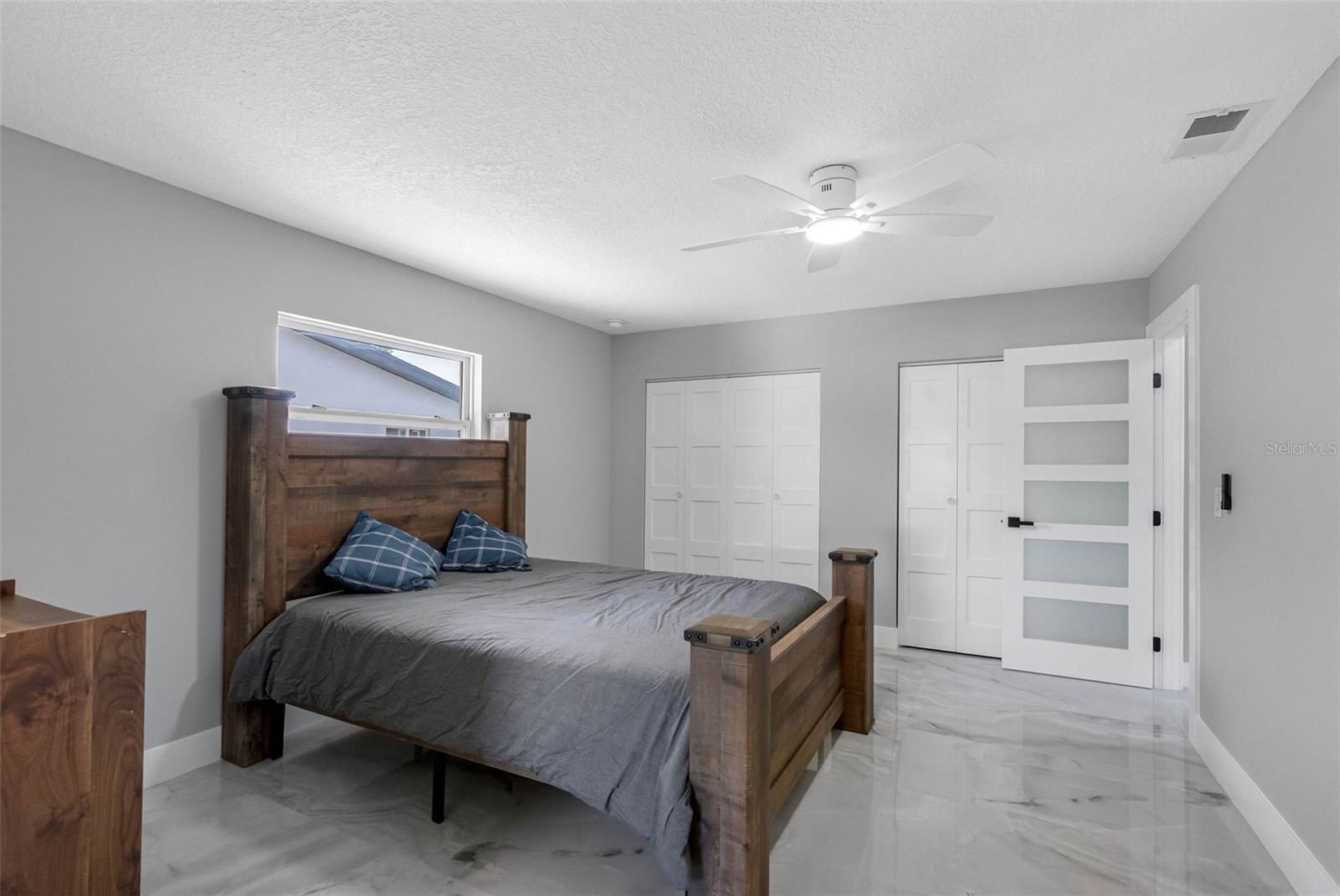 SHOREACRES CENTER - Residential