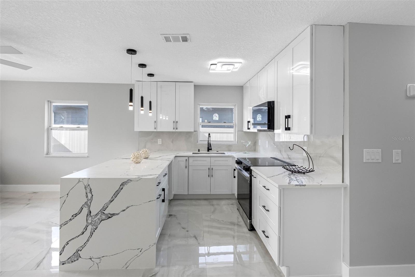 SHOREACRES CENTER - Residential