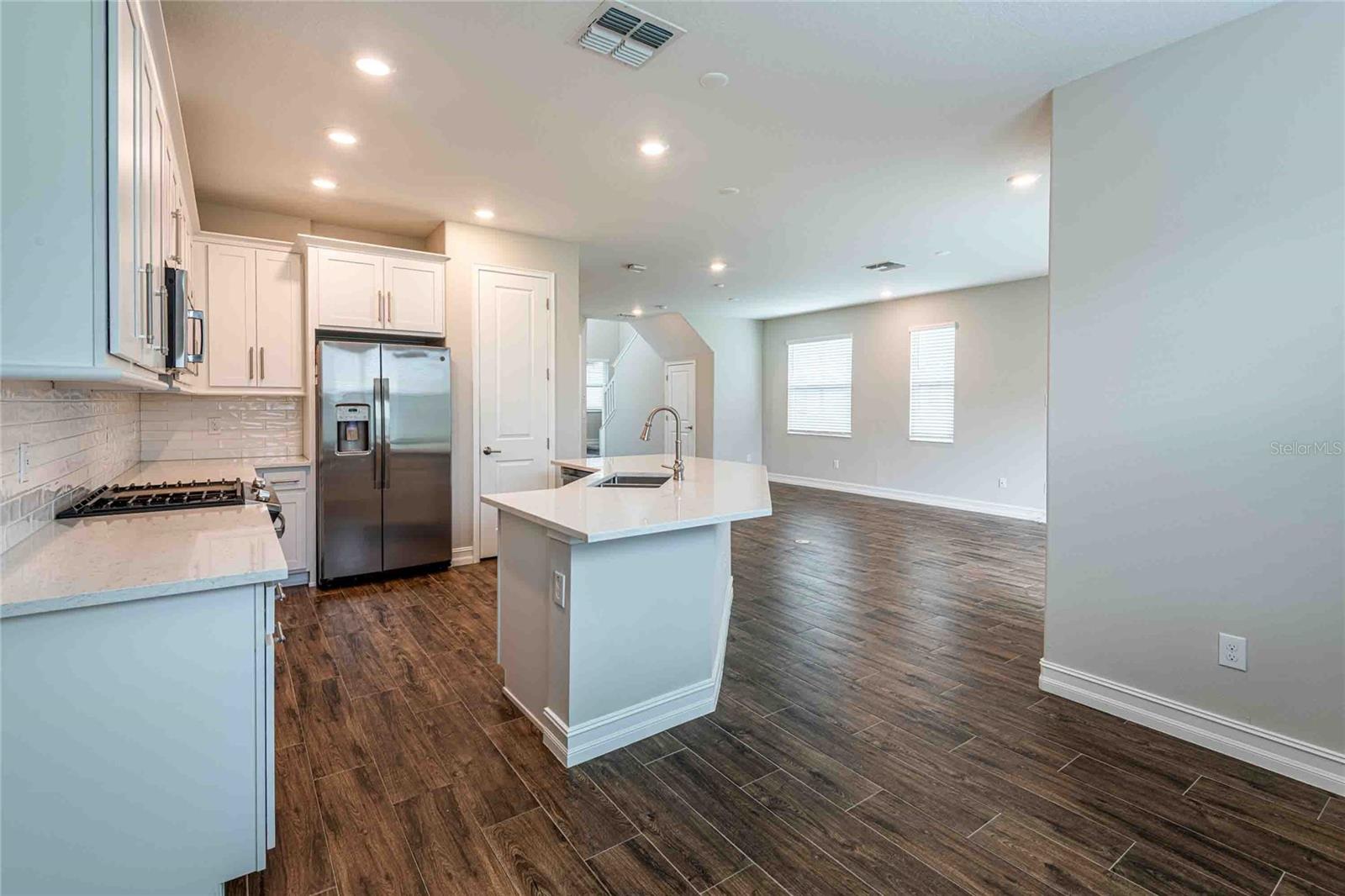 ESTANCIA PH 4 - Residential