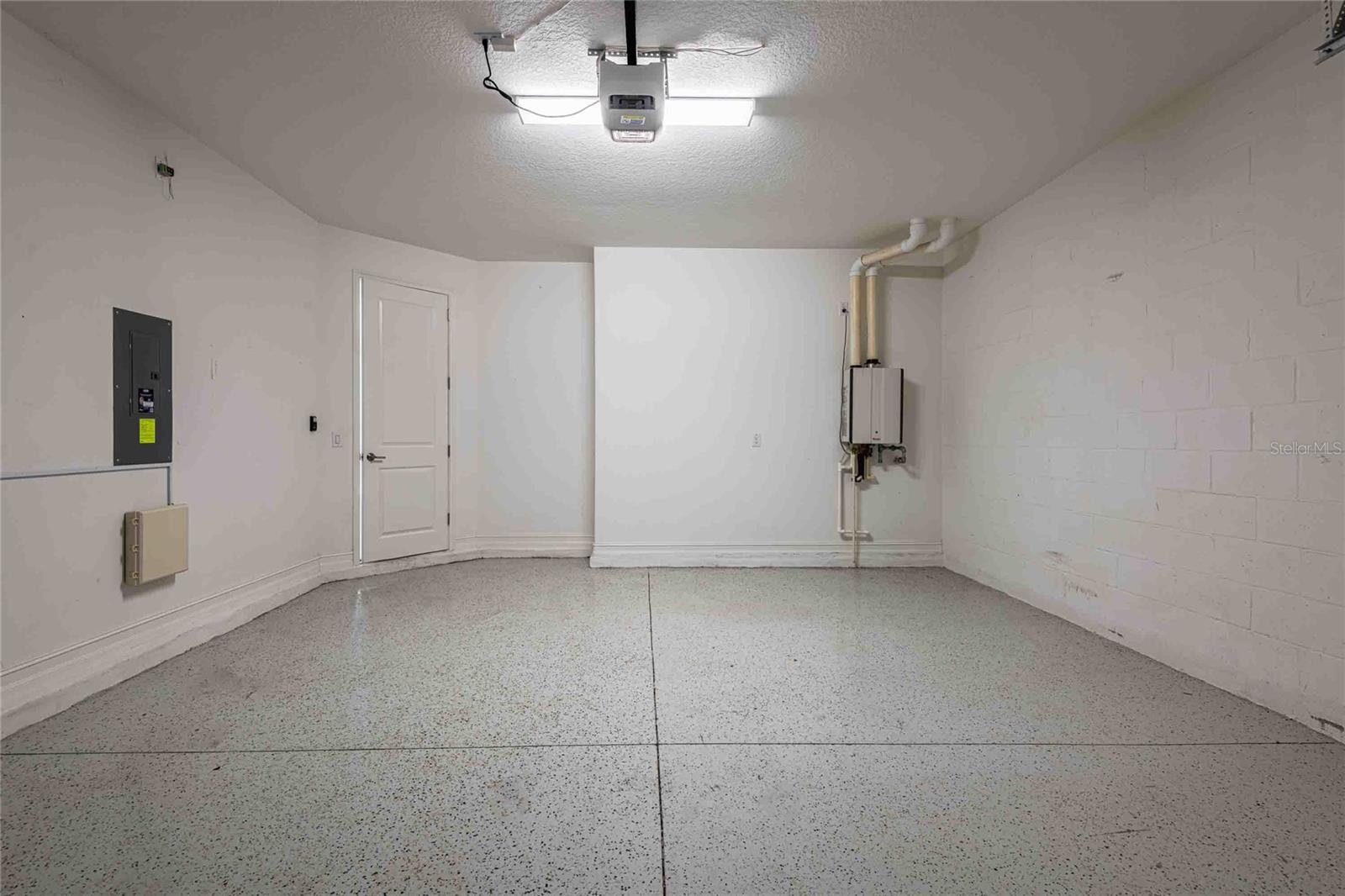 ESTANCIA PH 4 - Residential