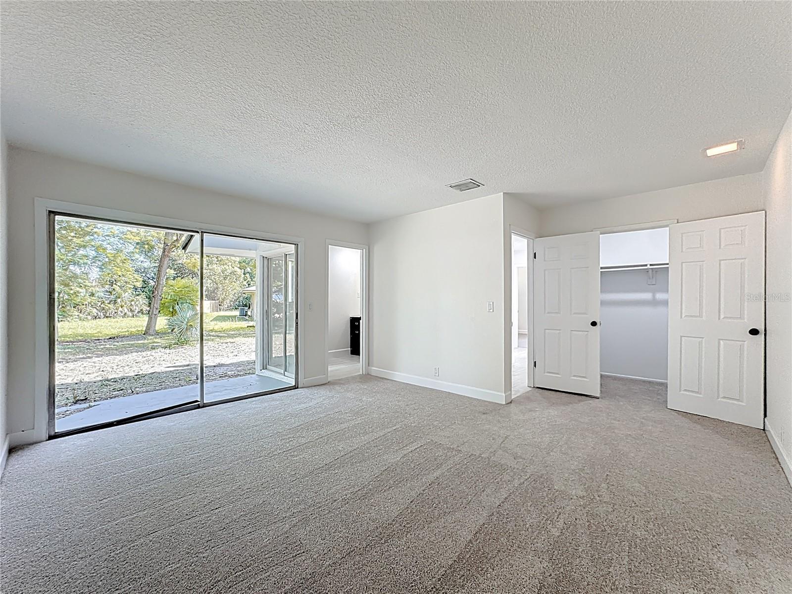 HOWELL ESTATES REP - Residential