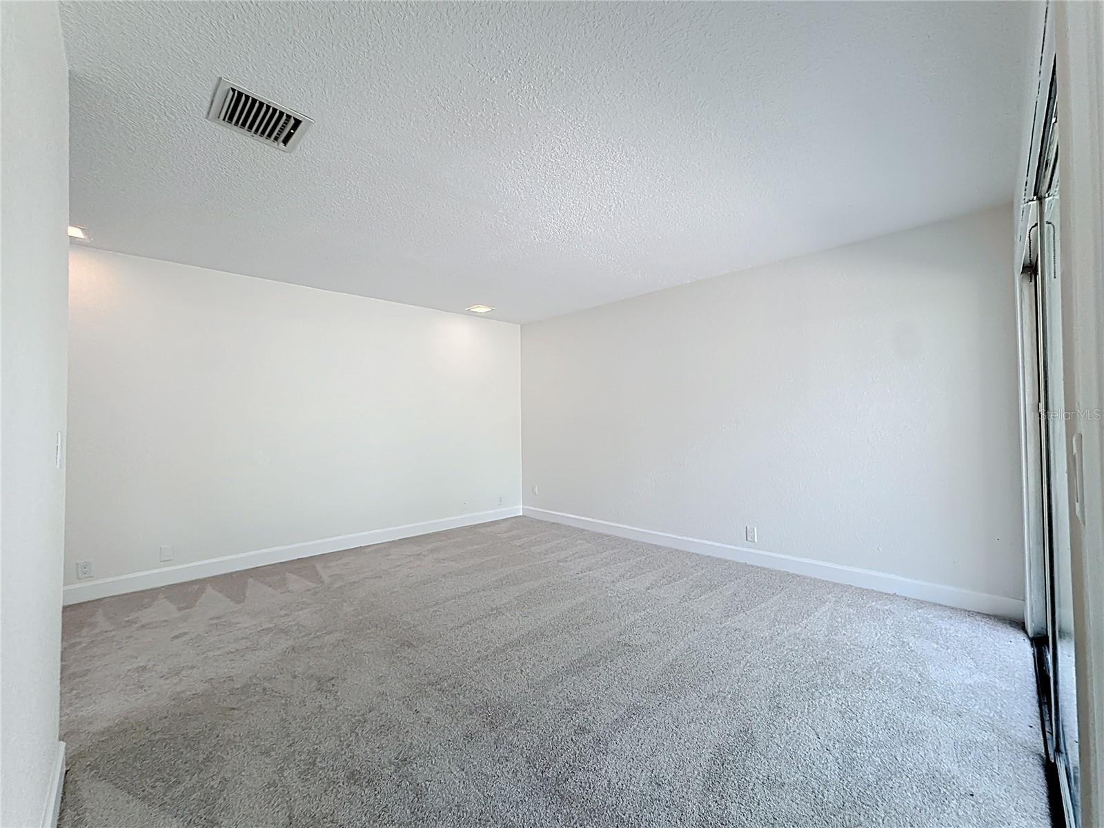 HOWELL ESTATES REP - Residential