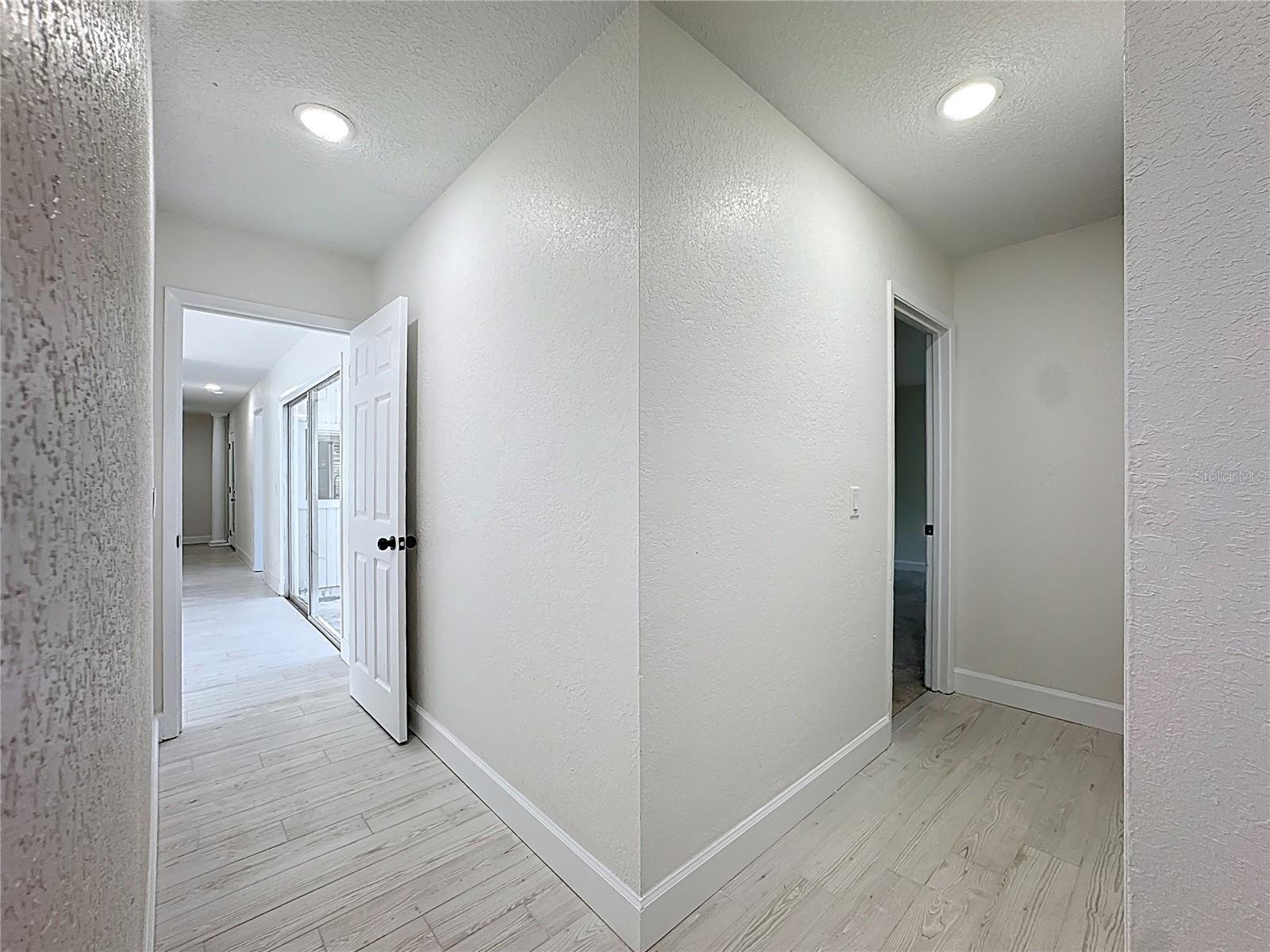 HOWELL ESTATES REP - Residential