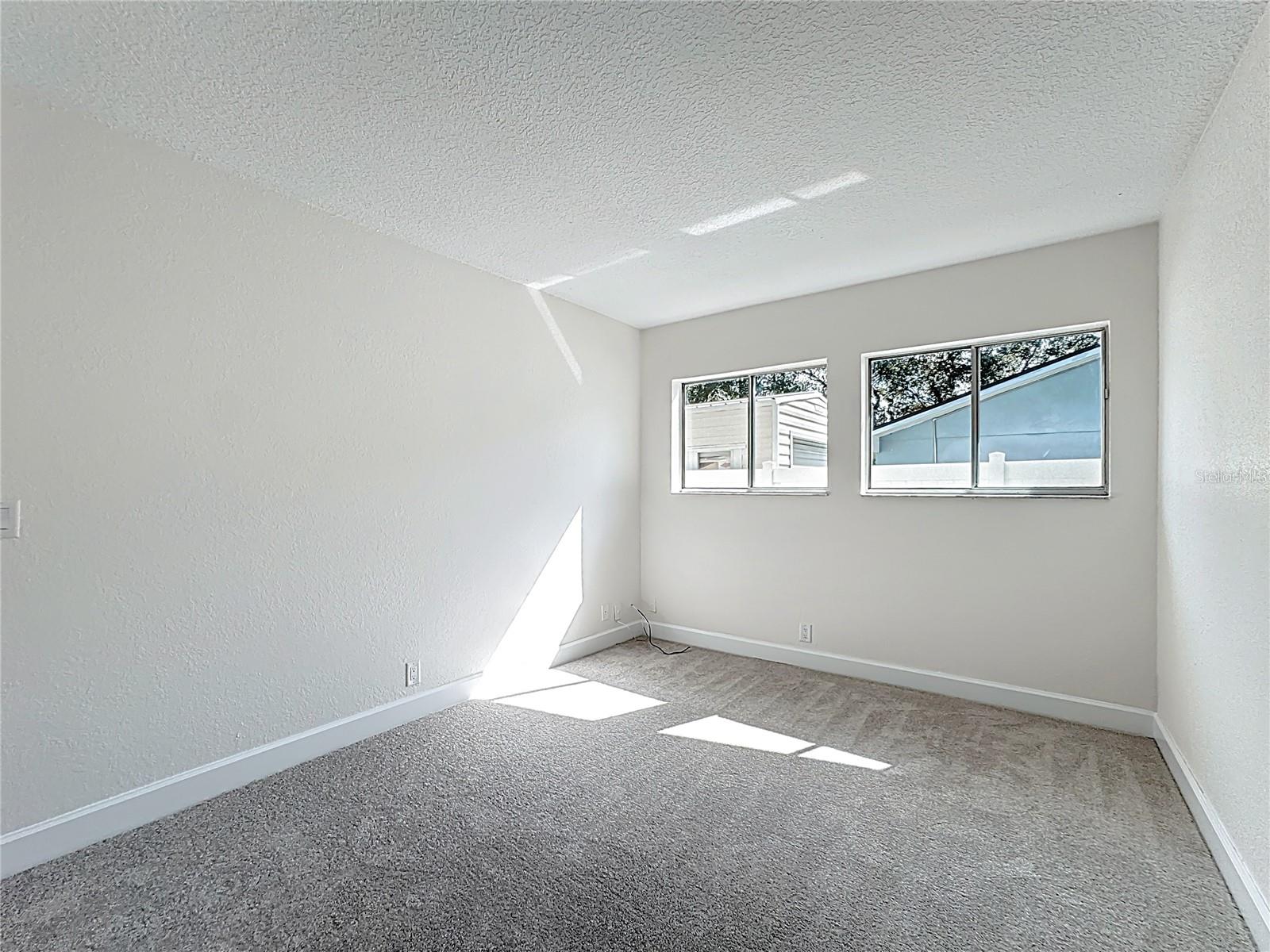 HOWELL ESTATES REP - Residential