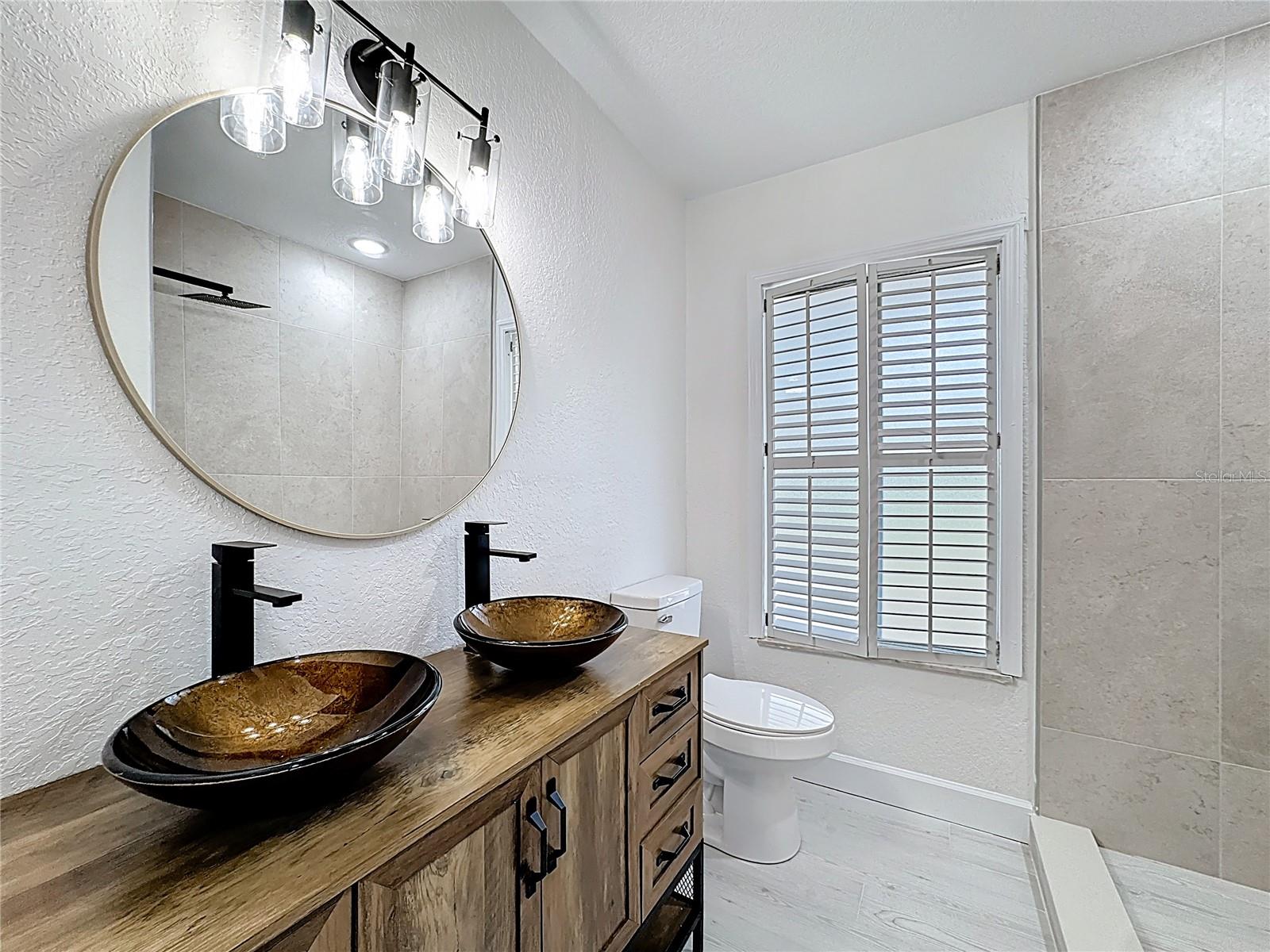 HOWELL ESTATES REP - Residential