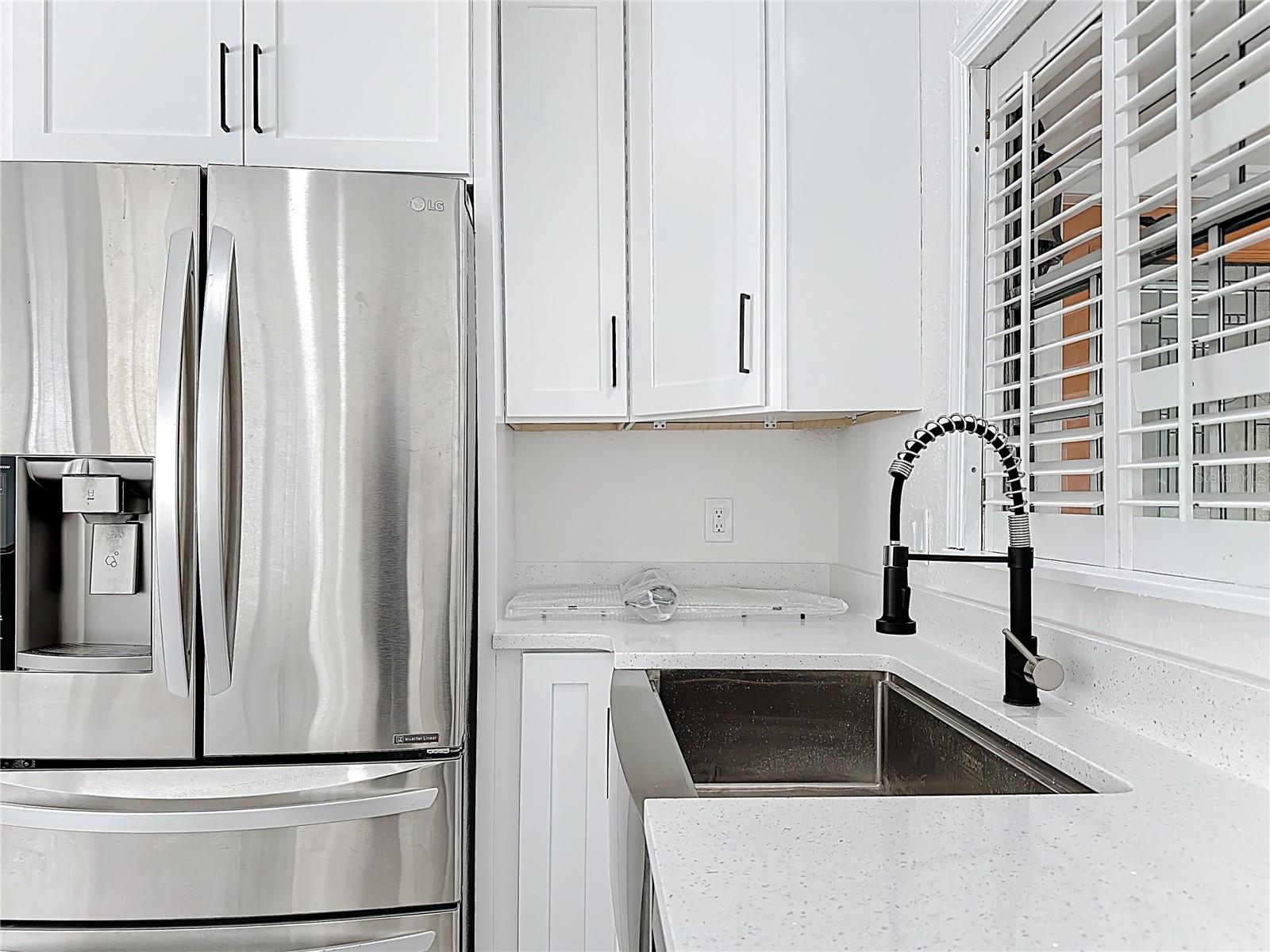 HOWELL ESTATES REP - Residential