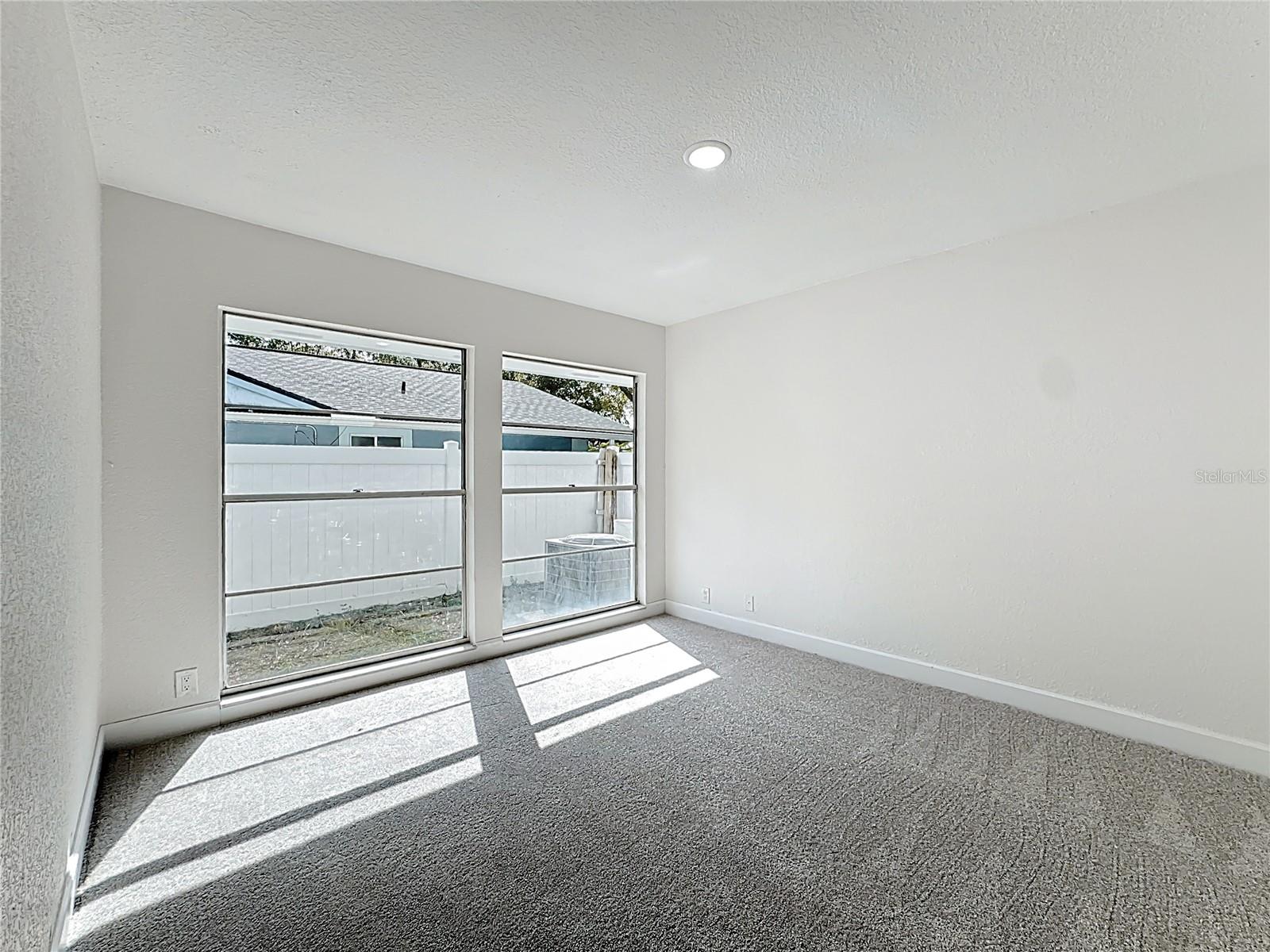 HOWELL ESTATES REP - Residential