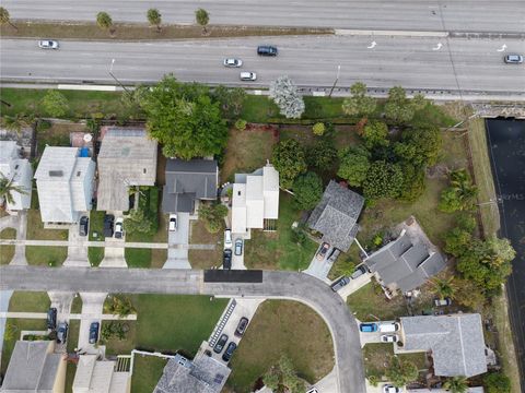 A home in LAKE WORTH