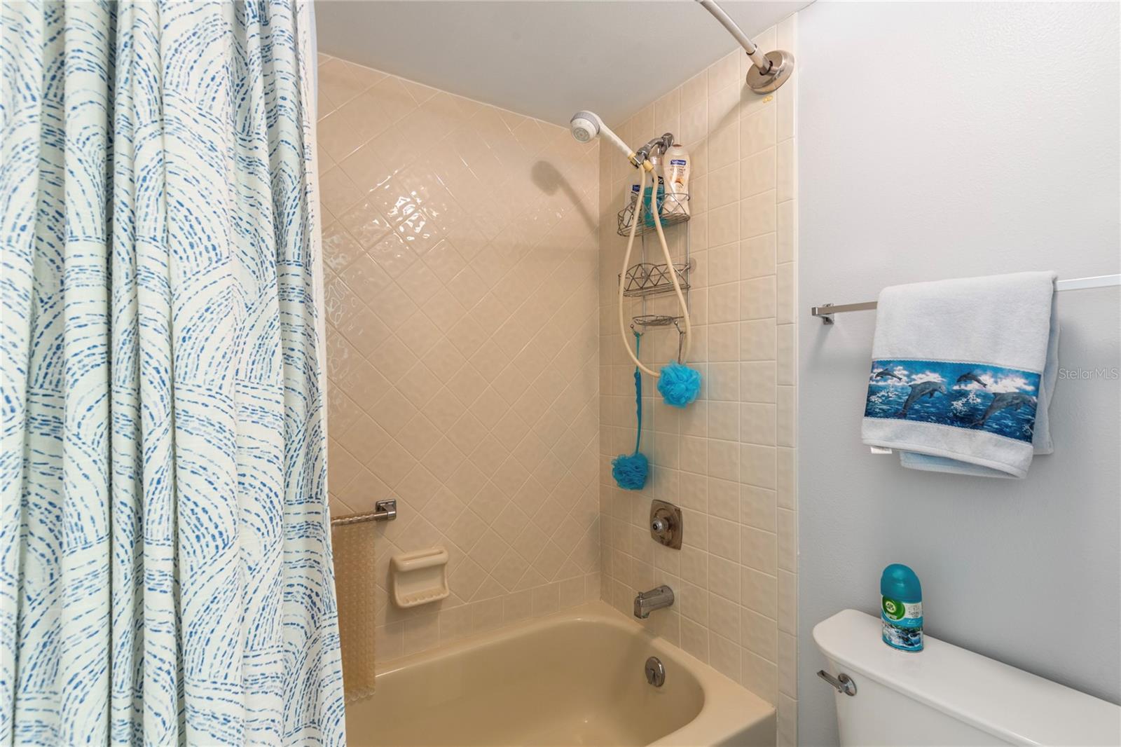 GREEN DOLPHIN PARK VILLAS CONDO - Residential