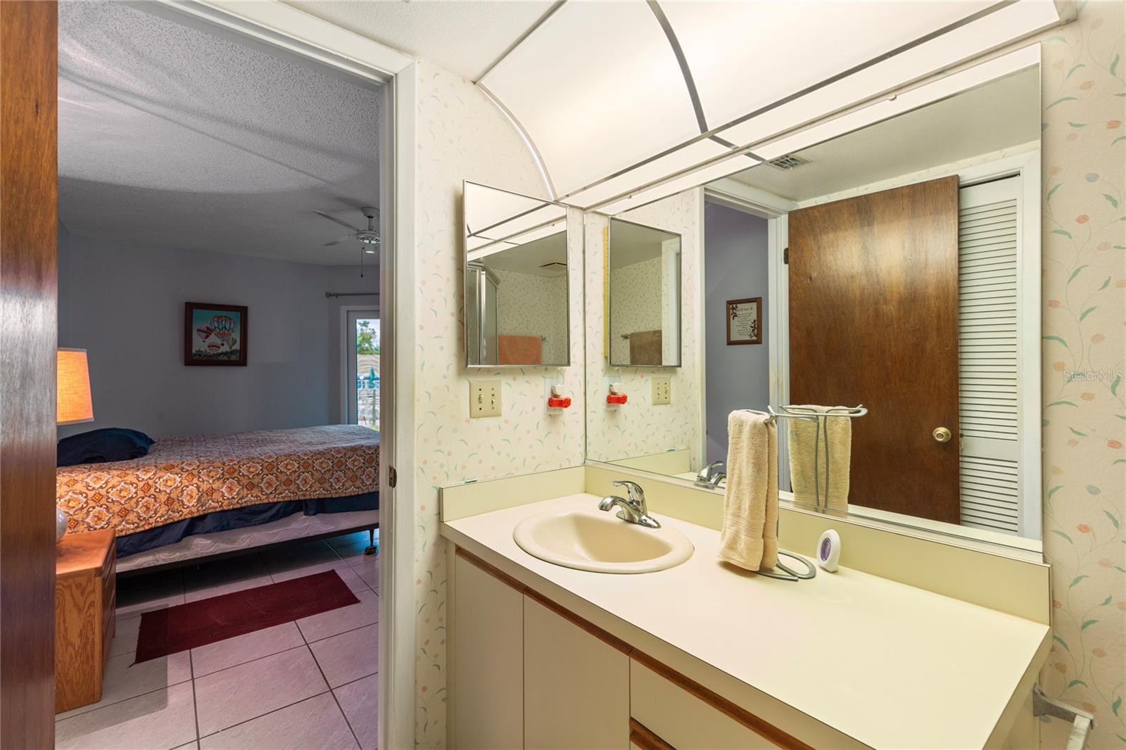 GREEN DOLPHIN PARK VILLAS CONDO - Residential