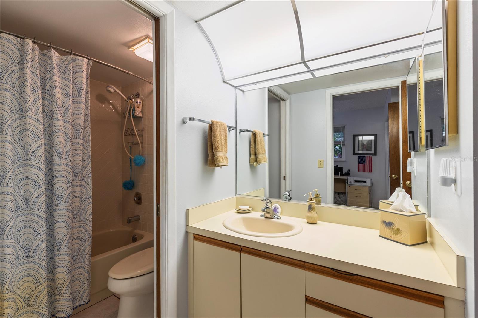 GREEN DOLPHIN PARK VILLAS CONDO - Residential