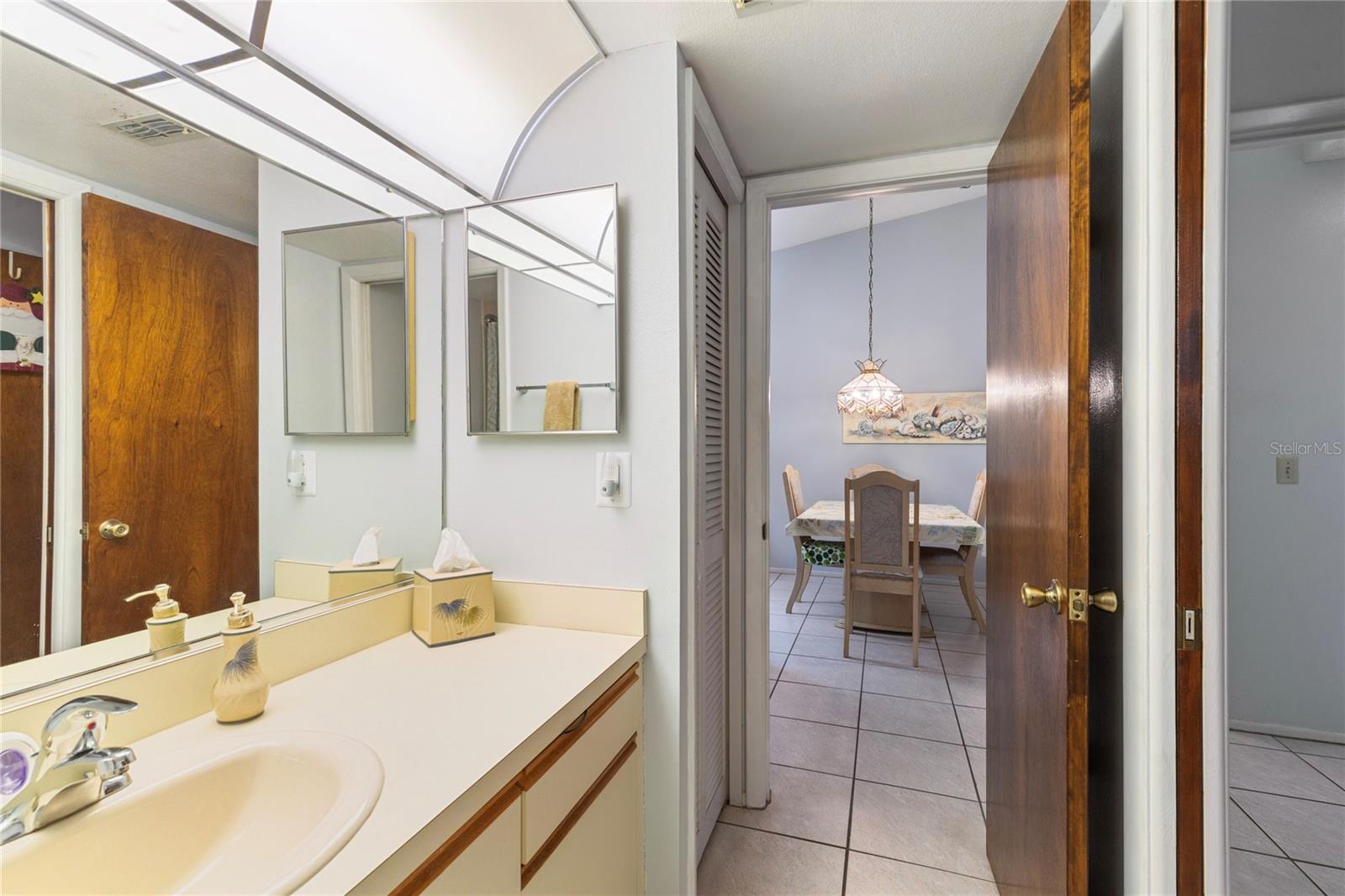 GREEN DOLPHIN PARK VILLAS CONDO - Residential