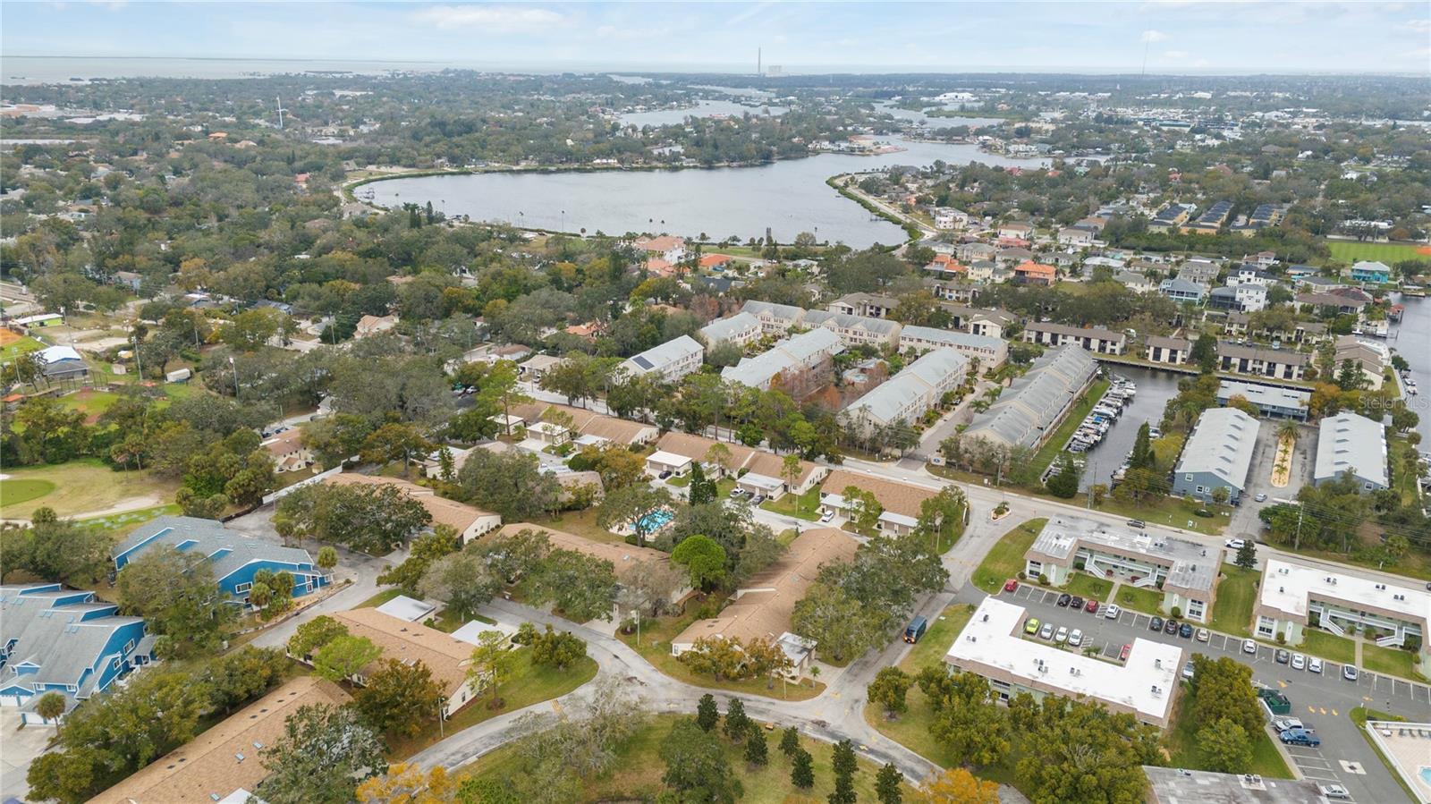 GREEN DOLPHIN PARK VILLAS CONDO - Residential