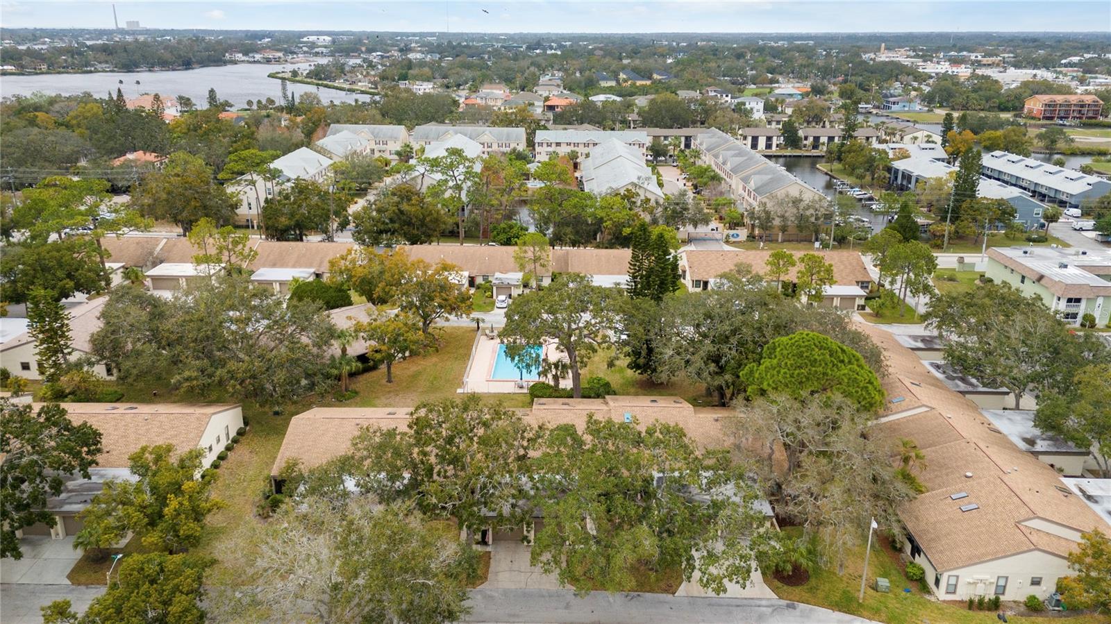 GREEN DOLPHIN PARK VILLAS CONDO - Residential