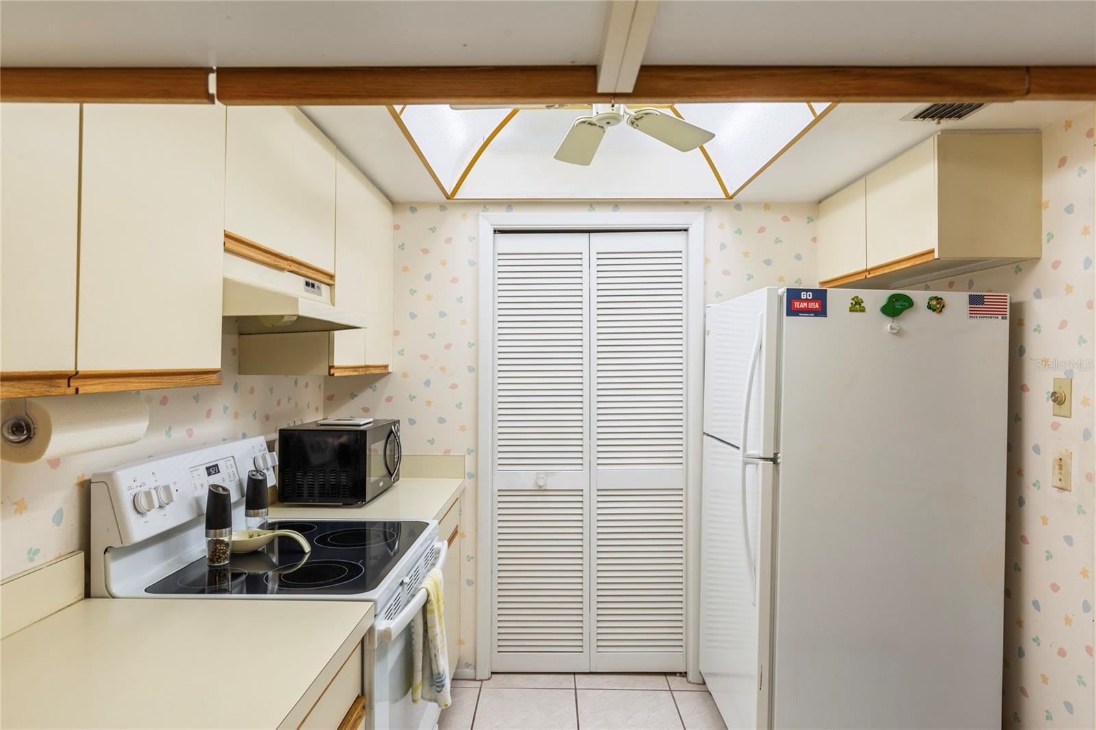 GREEN DOLPHIN PARK VILLAS CONDO - Residential