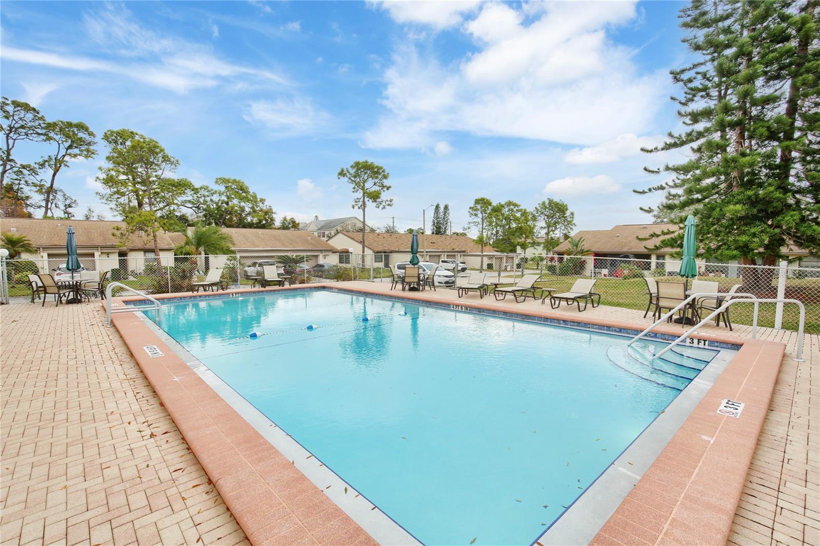 GREEN DOLPHIN PARK VILLAS CONDO - Residential