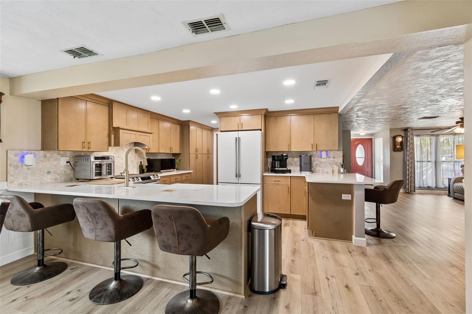 EMBASSY HILLS - Residential