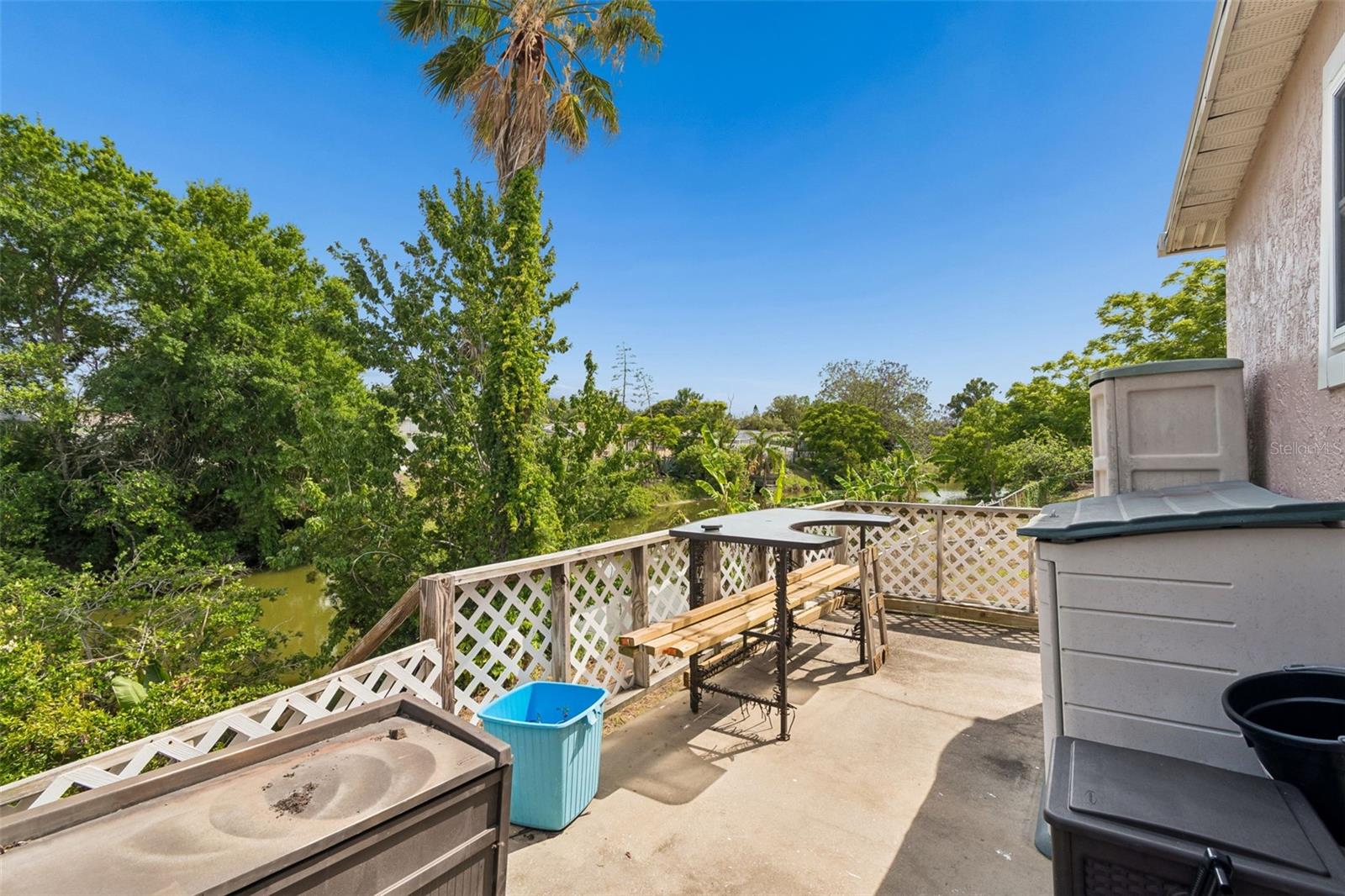 EMBASSY HILLS - Residential