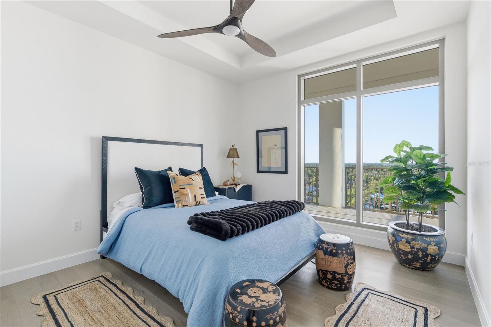 NOLEN THE CONDO - Residential