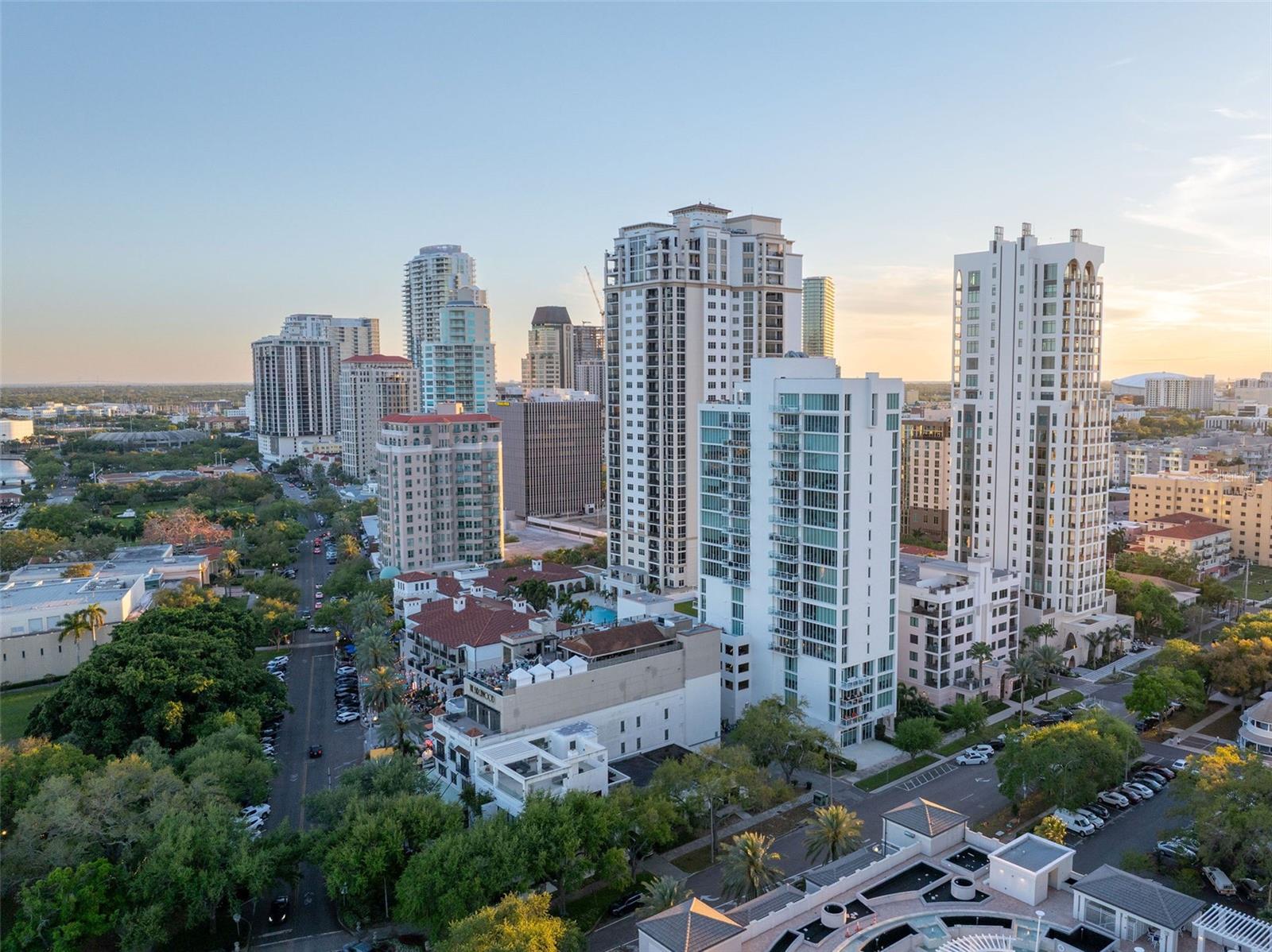 NOLEN THE CONDO - Residential