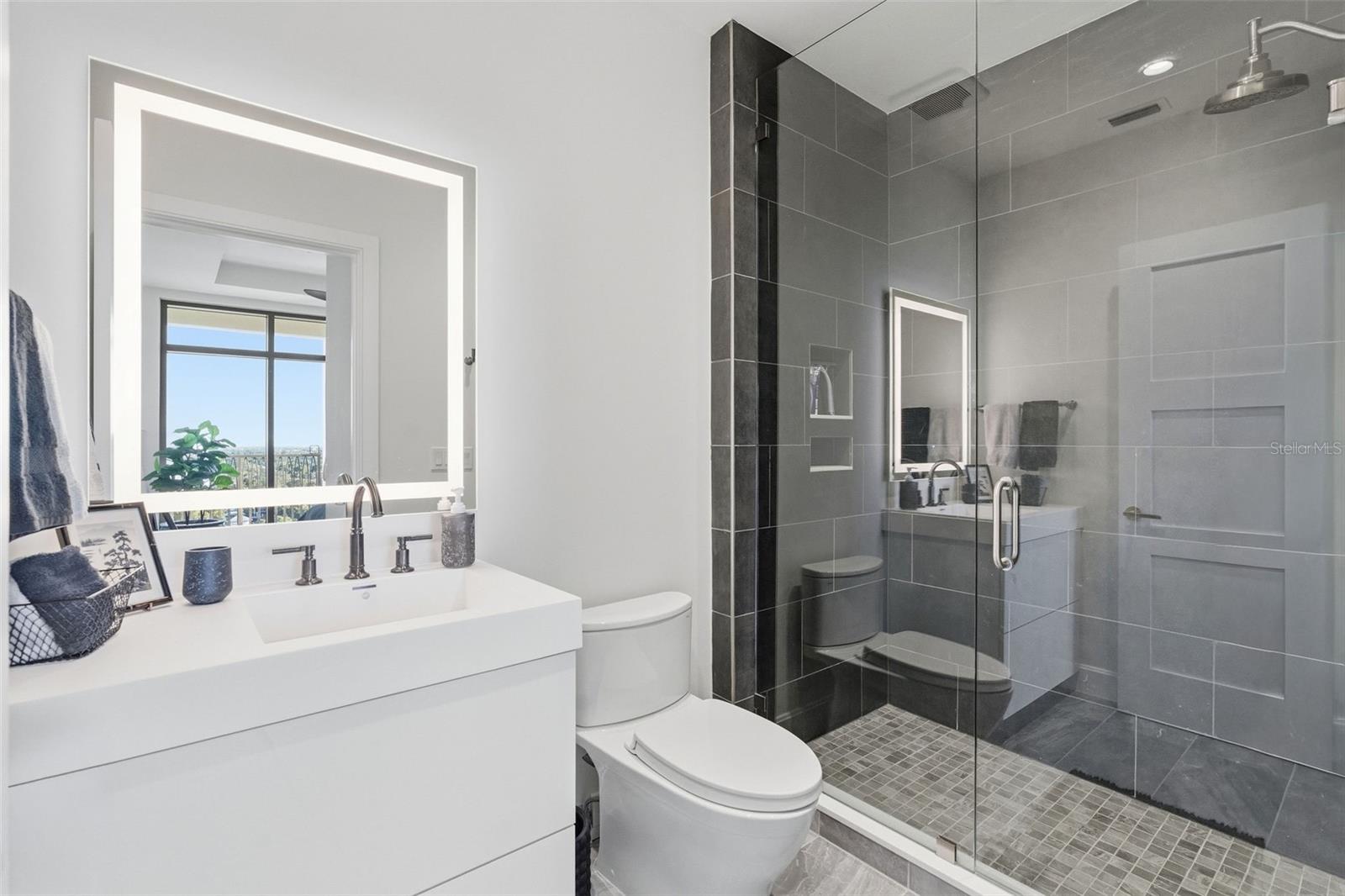 NOLEN THE CONDO - Residential