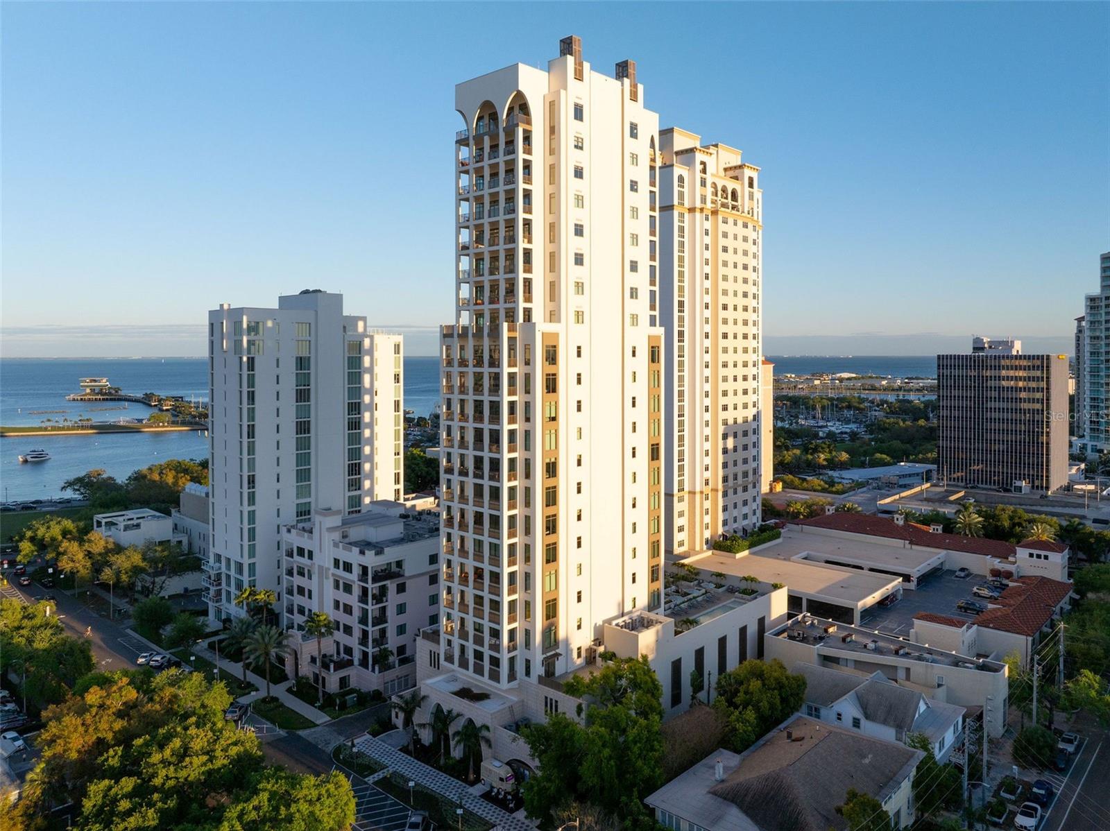 NOLEN THE CONDO - Residential