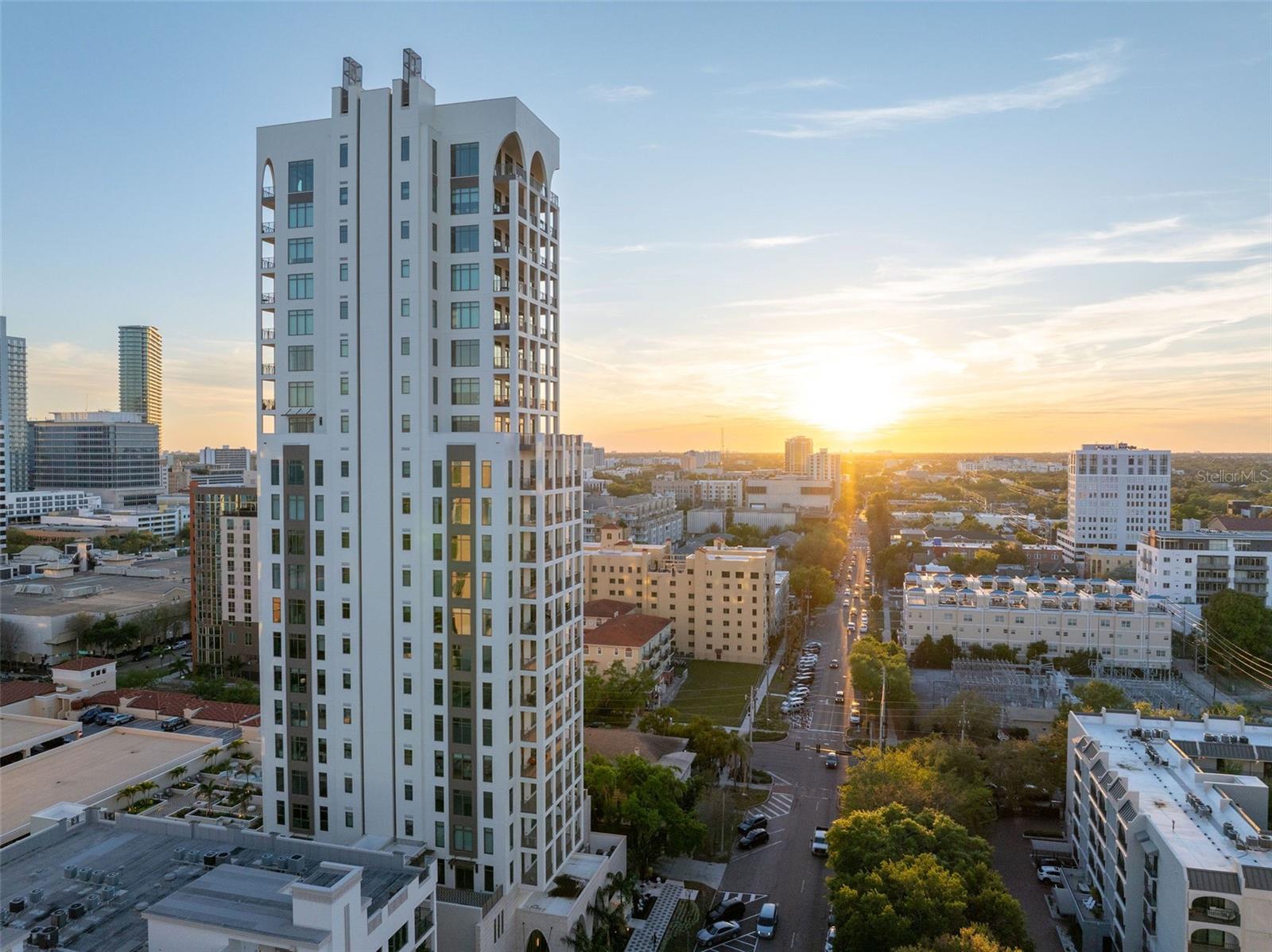 NOLEN THE CONDO - Residential